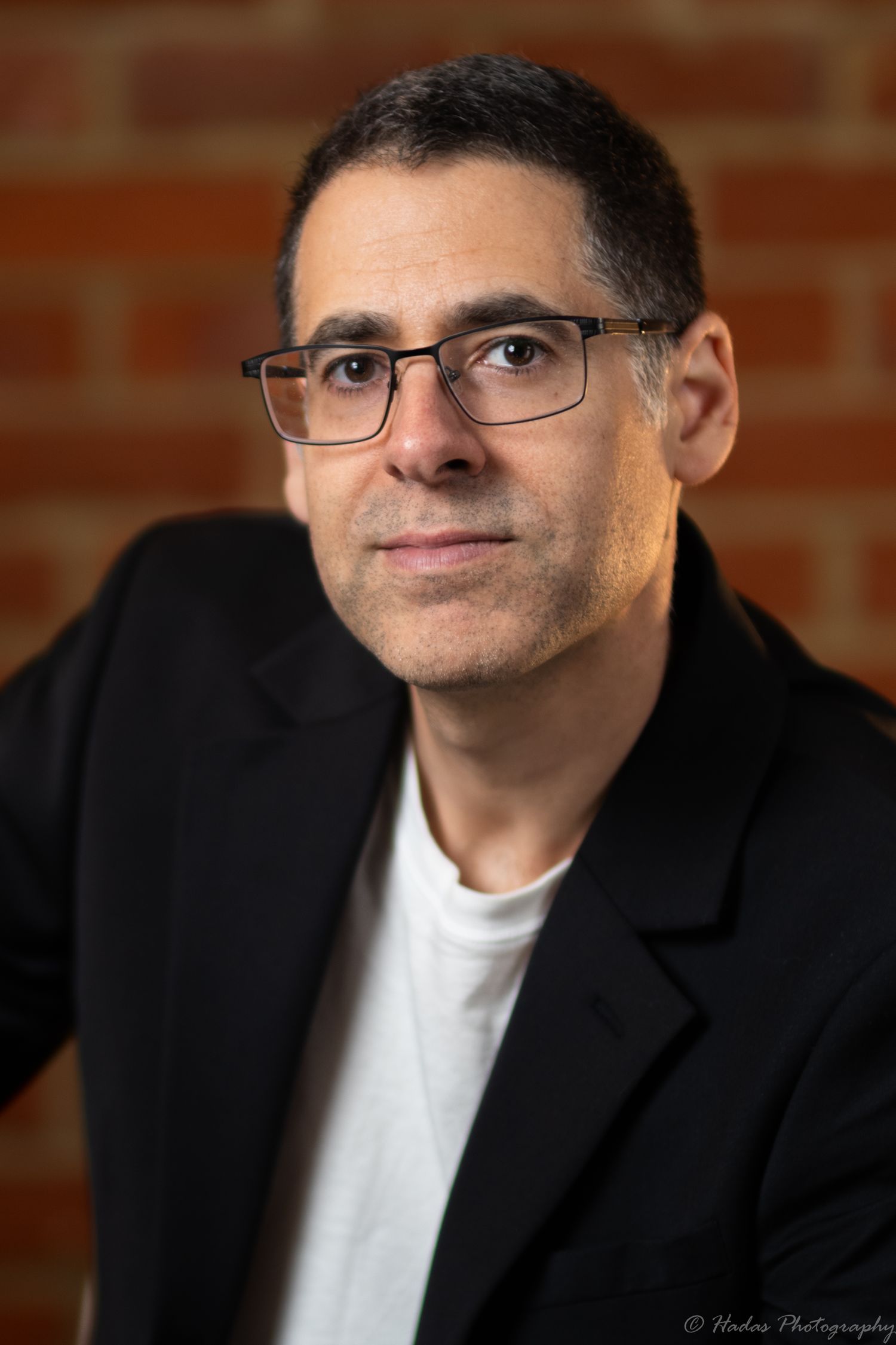 Premium corporate headshot for LinkedIn profiles and executive personal branding in Kent and South London.