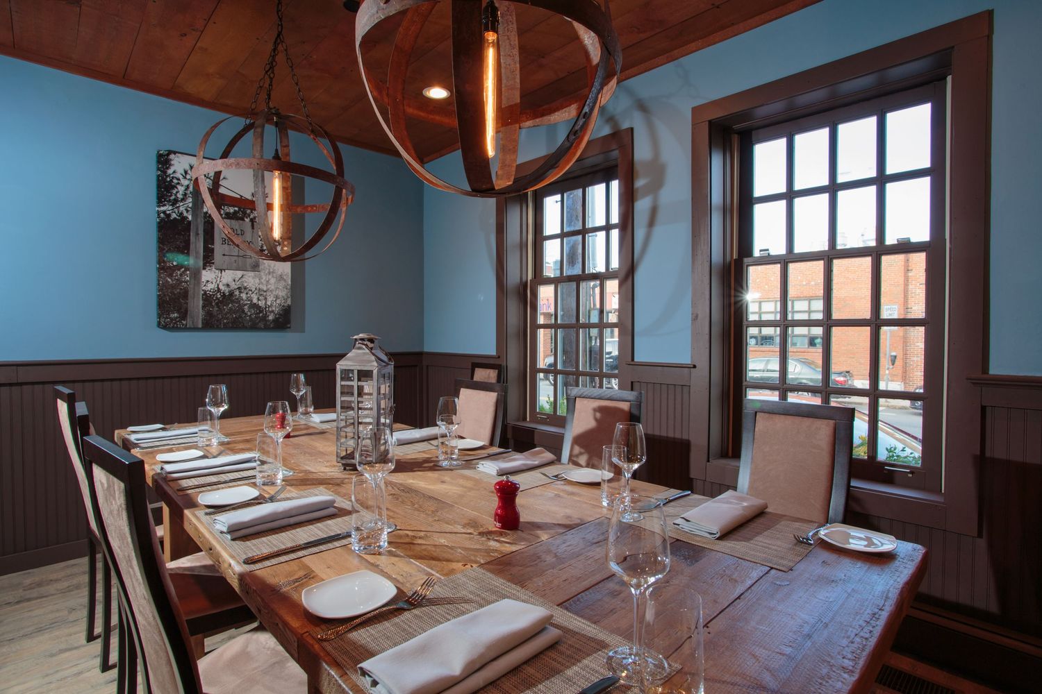 ARCHITECTURAL IMAGE TAKEN OF BOSTON AREA RESTAURANT
