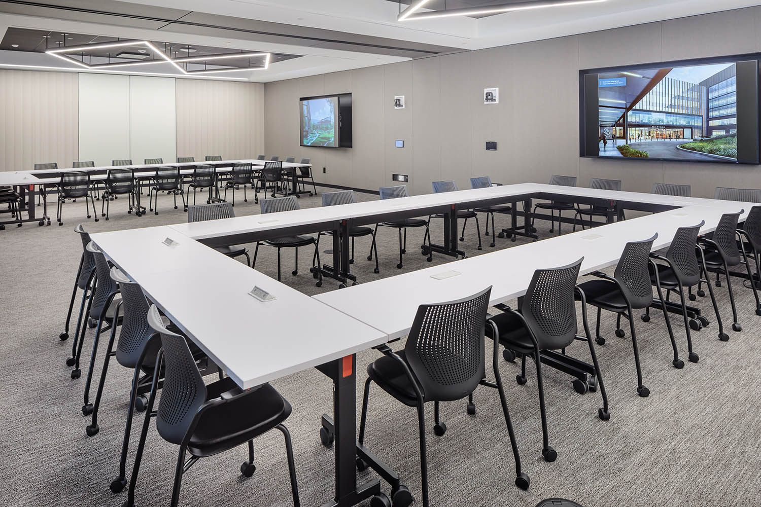 New office and life sciences building in Waltham MA architectural photography of meeting room space for Boston building developers