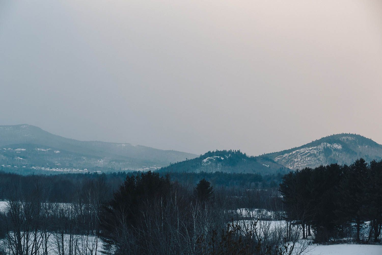 Color landscape photograph showing the White Mountains in New Hampshire winter by architecture and landscape photographer Roberto Farren