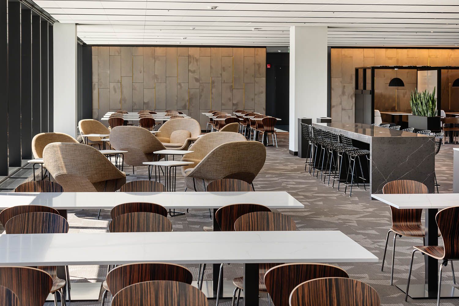 New office and life sciences building in Waltham MA architectural photography of meeting and seating areas for Boston building developers