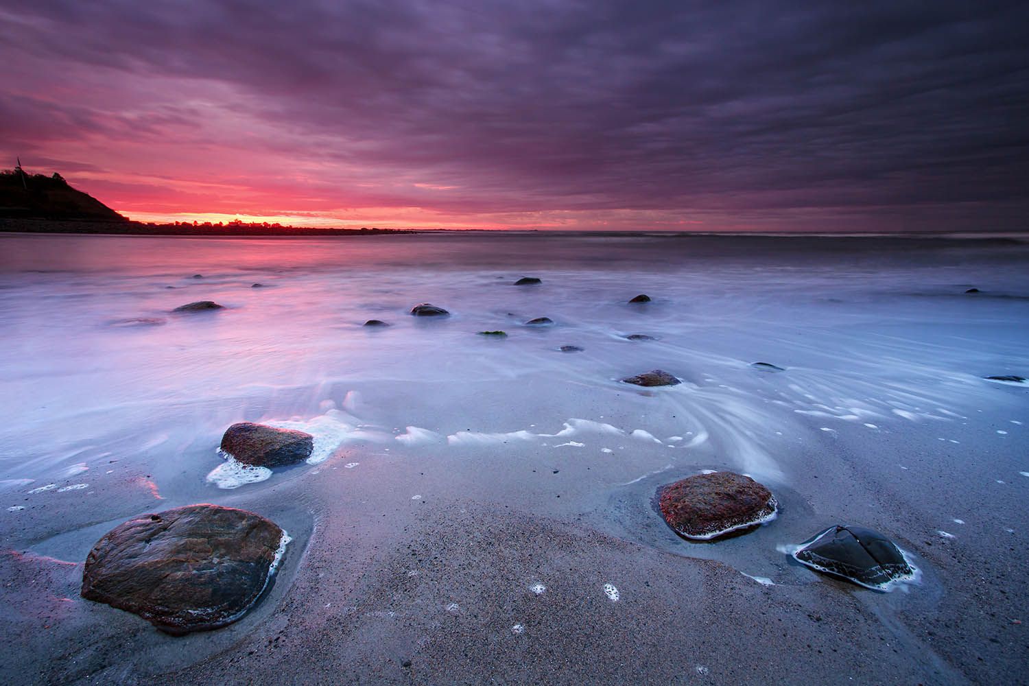 COLOR LANDSCAPE PHOTOGRAPHY FROM BOSTON ARCHITECTURAL PHOTOGRAPHER ROBERTO FARREN SUNRISE ON THE COAST OF MAINE BEACH SCENE