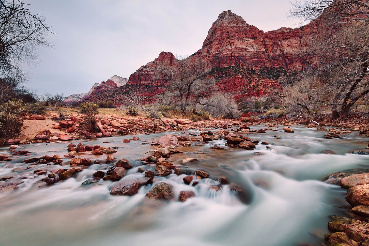 COLOR LANDSCAPE PHOTOGRAPHY FROM BOSTON ARCHITECTURAL PHOTOGRAPHER ROBERTO FARREN IN UTAH USA