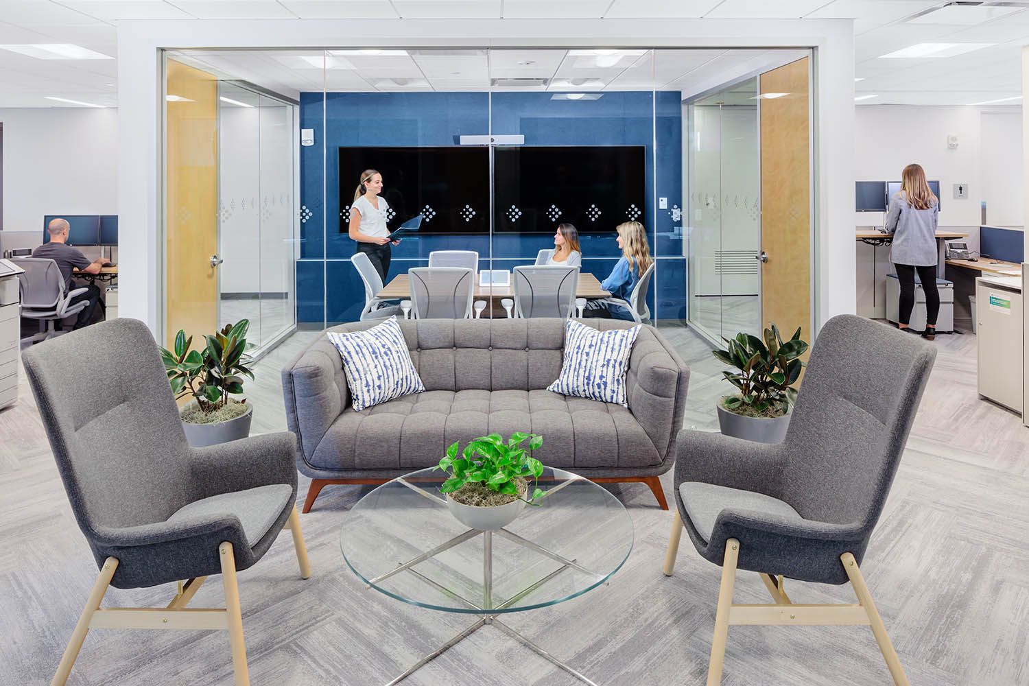 BOSTON ARCHITECTURAL, INTERIOR AND COMMERCIAL PHOTOGRAPHY FOR THE NEW ENGLAND REGION. BOSTON ARCHITECTURAL PHOTOGRAPHER ROBERTO FARREN