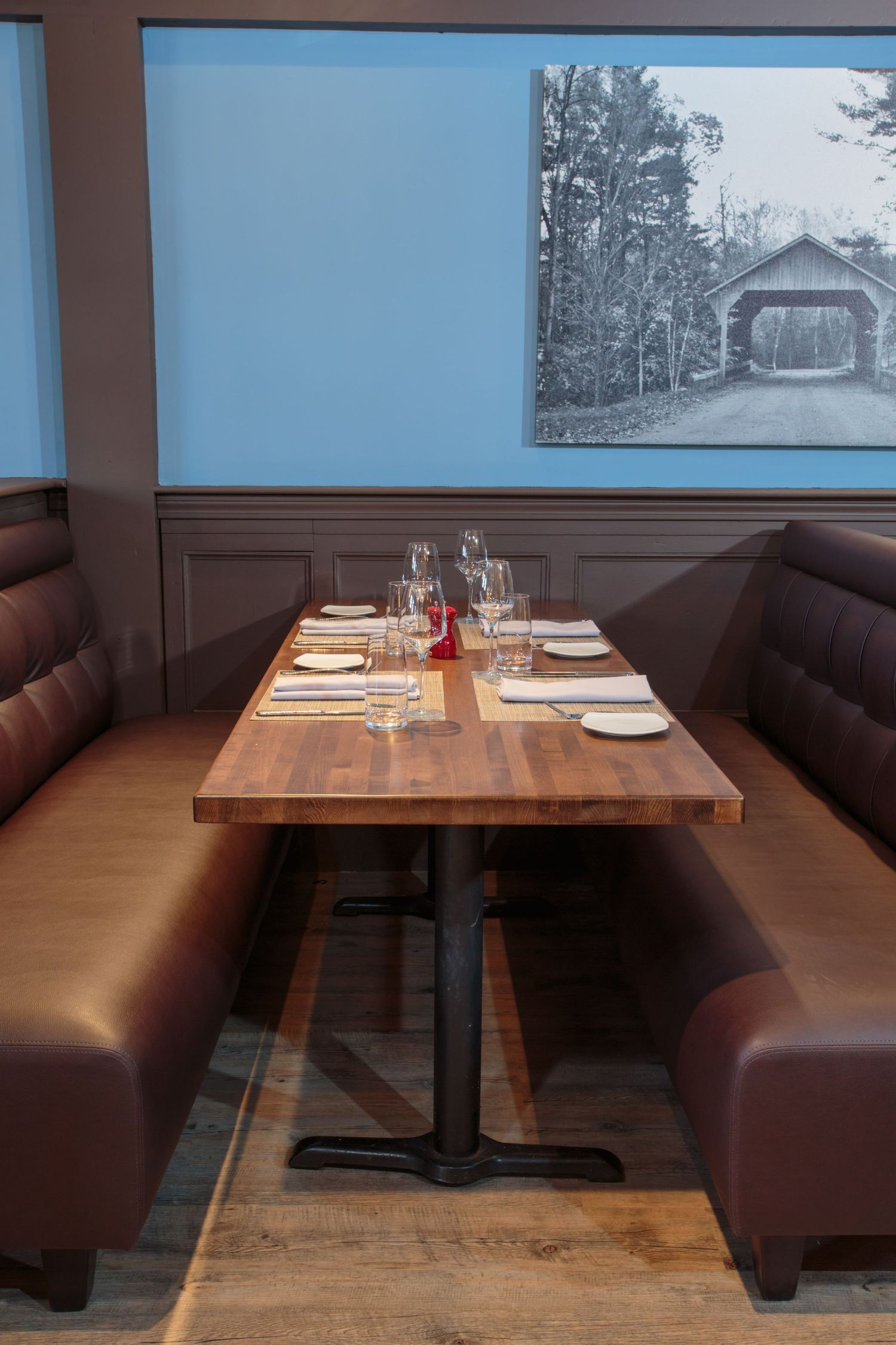 RESTAURANT INTERIOR DETAILED PHOTOGRAPHY
