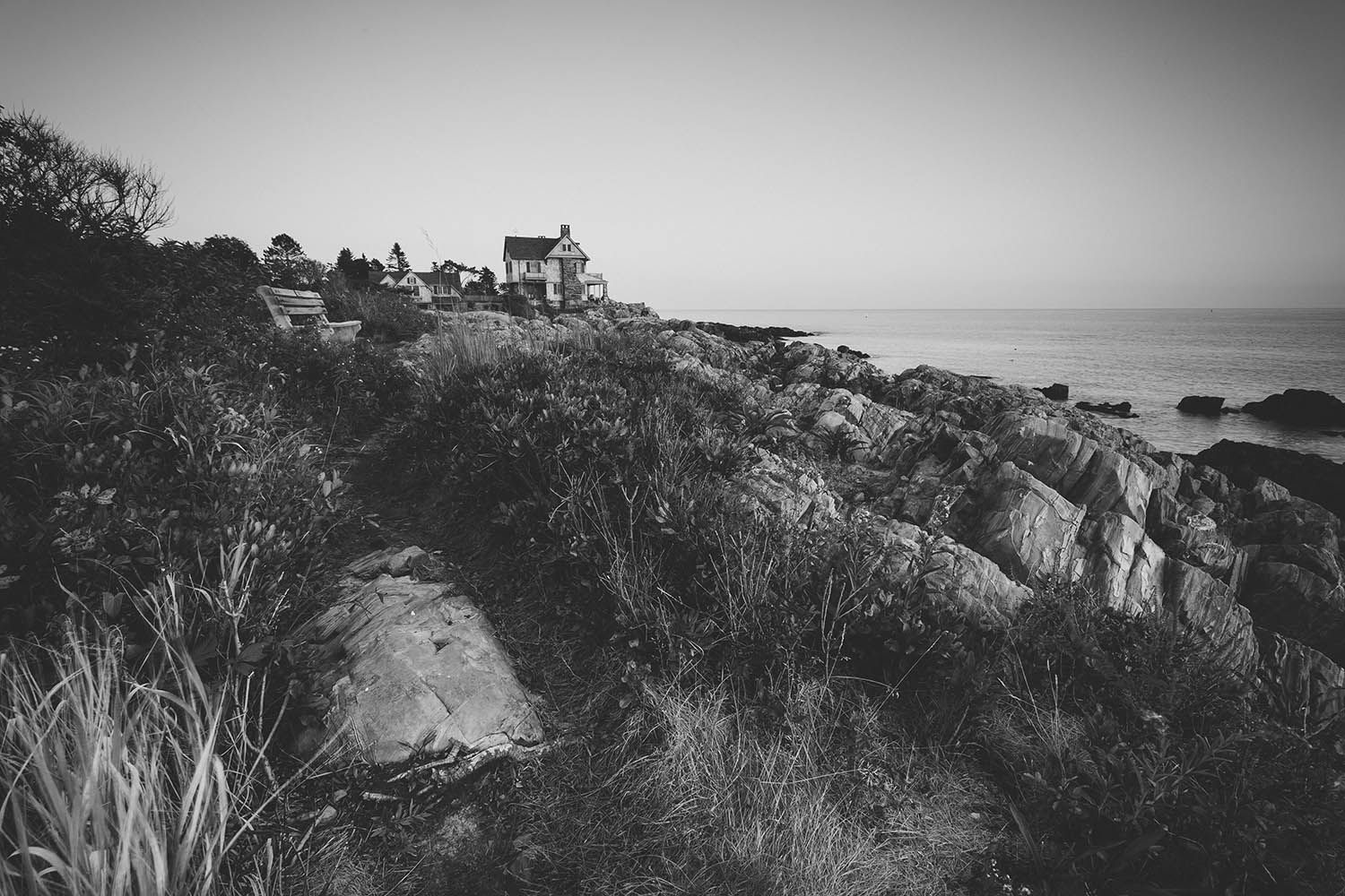 BLACK AND WHITE LANDSCAPE PHOTOGRAPHY OF MAINE COAST LINE