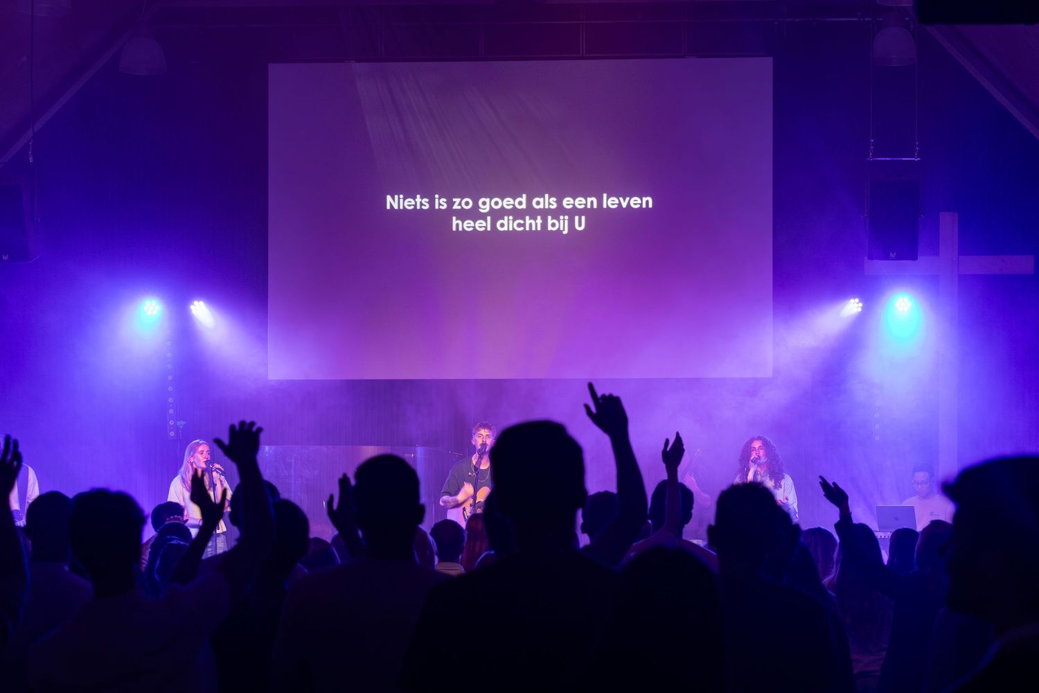 Youth Impact - Byjorinapeene
Aanbiddingsavond Rotterdam