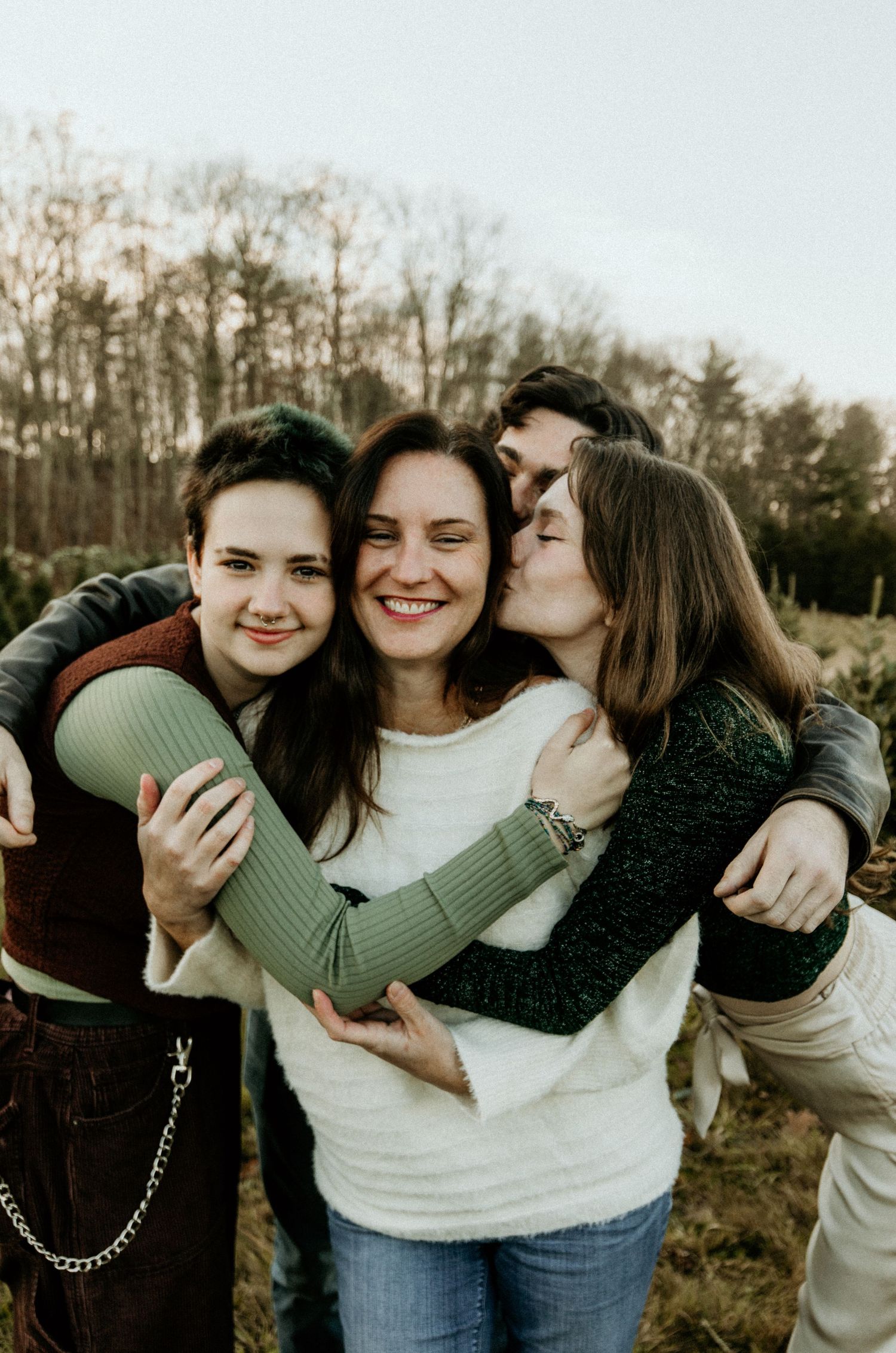 Connecticut family photos with natural movement and real moments. Serving Norwich and surrounding areas.