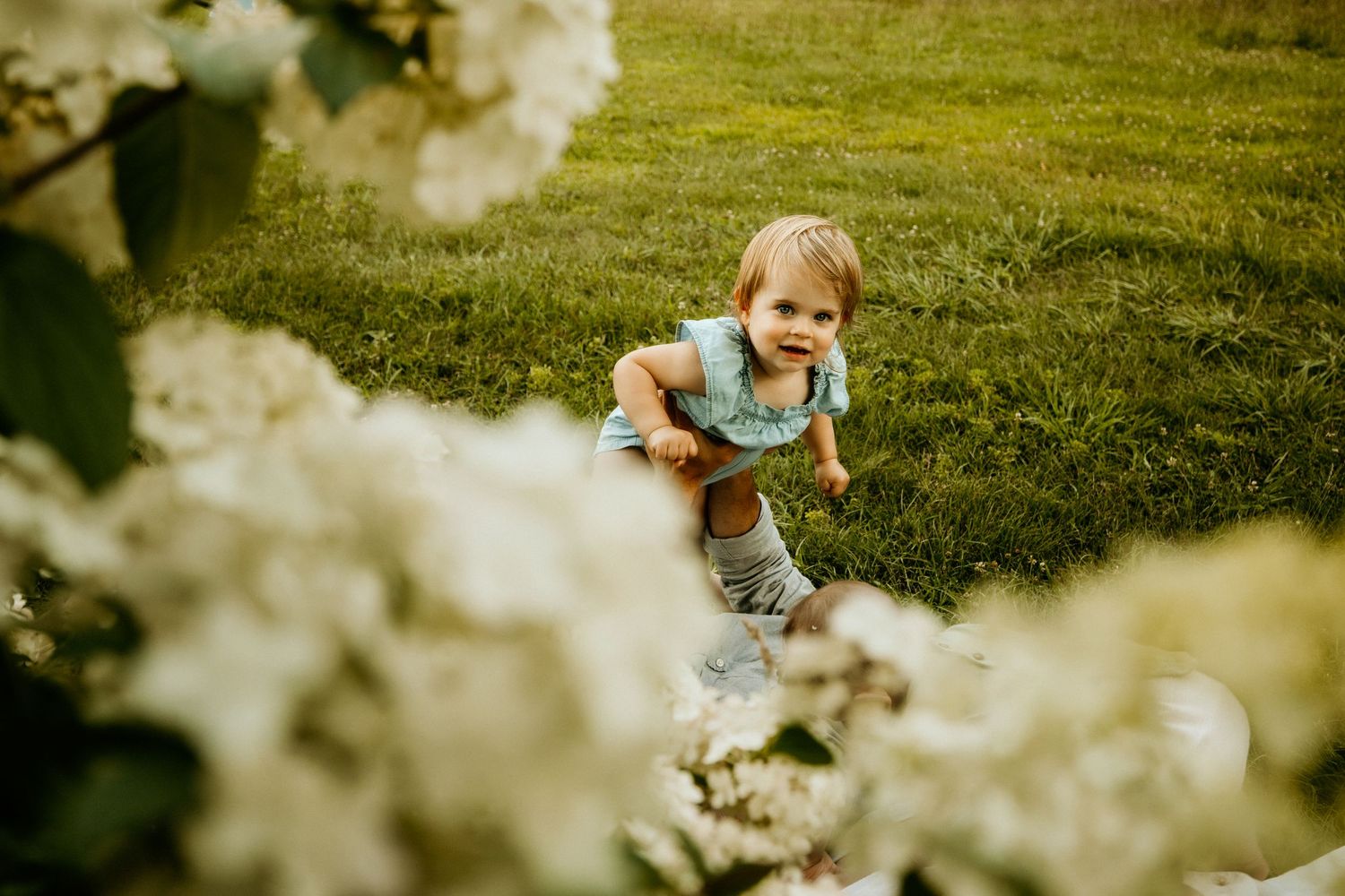 Connecticut family photographer capturing real, candid moments. Serving Norwich CT and New England families.