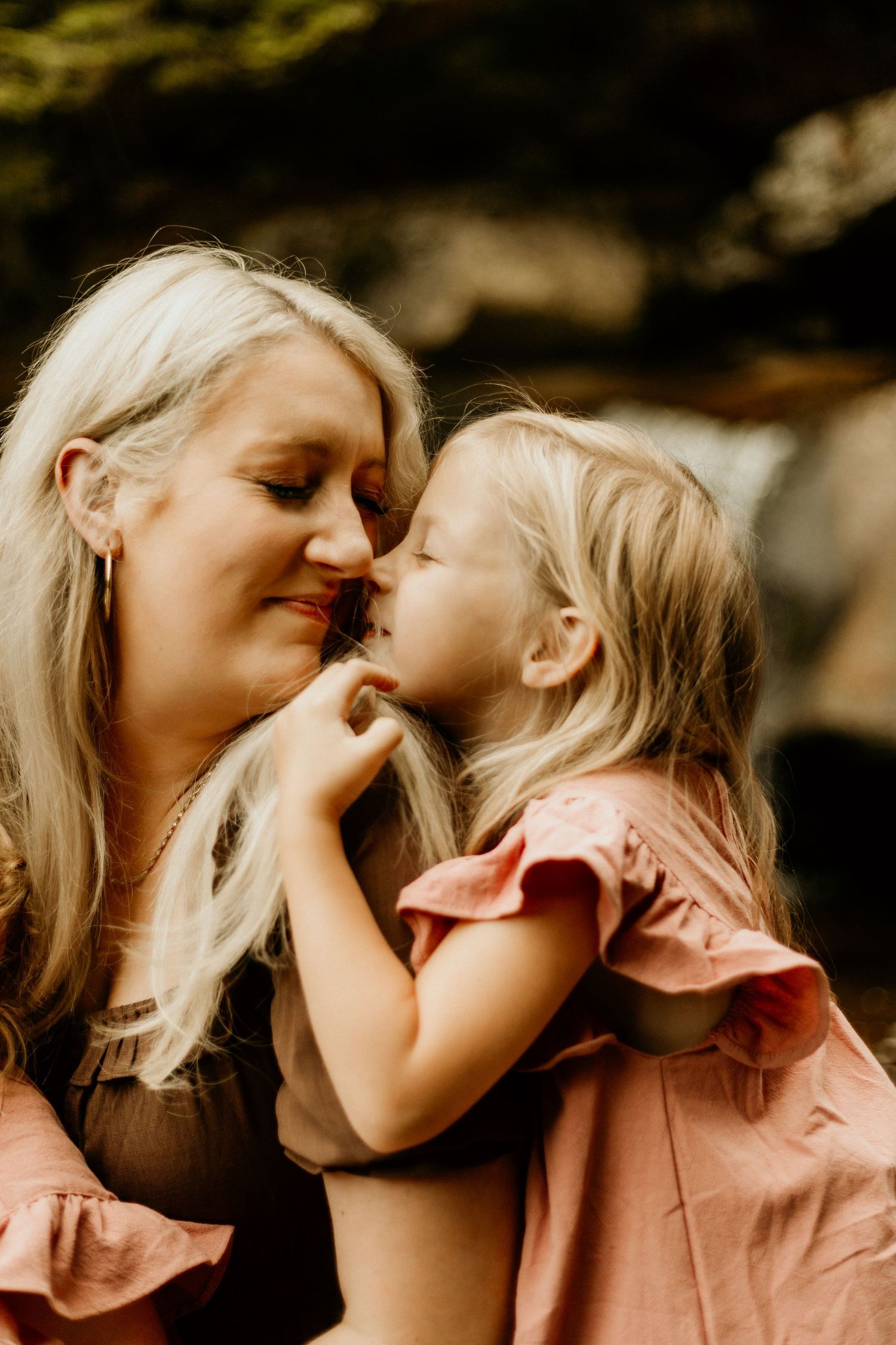 Lifestyle family photography in Connecticut with natural light and real emotion. Serving Eastern CT.