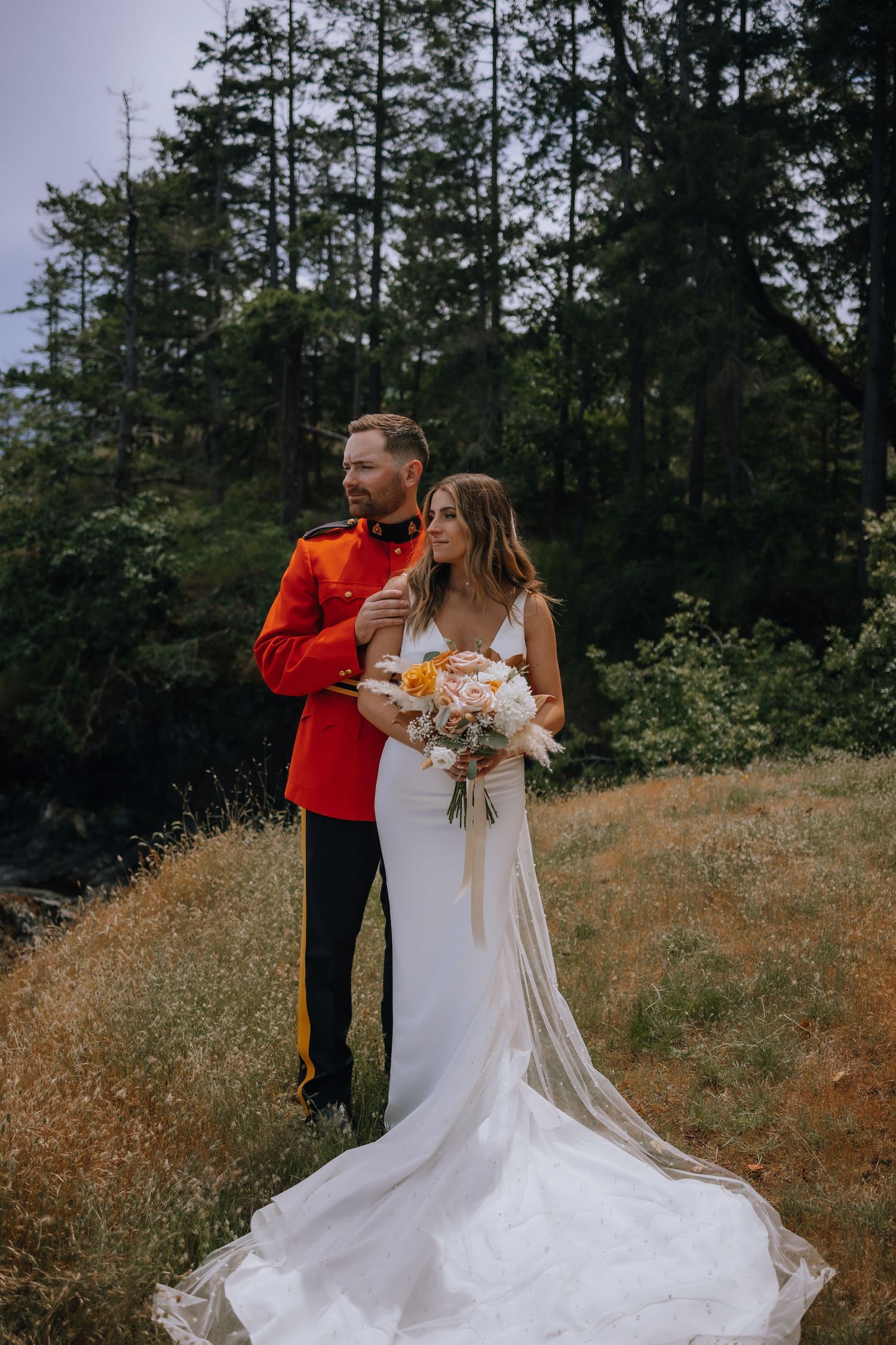 forest wedding, pacific northwest wedding, bc wedding, Vancouver Island wedding photographer