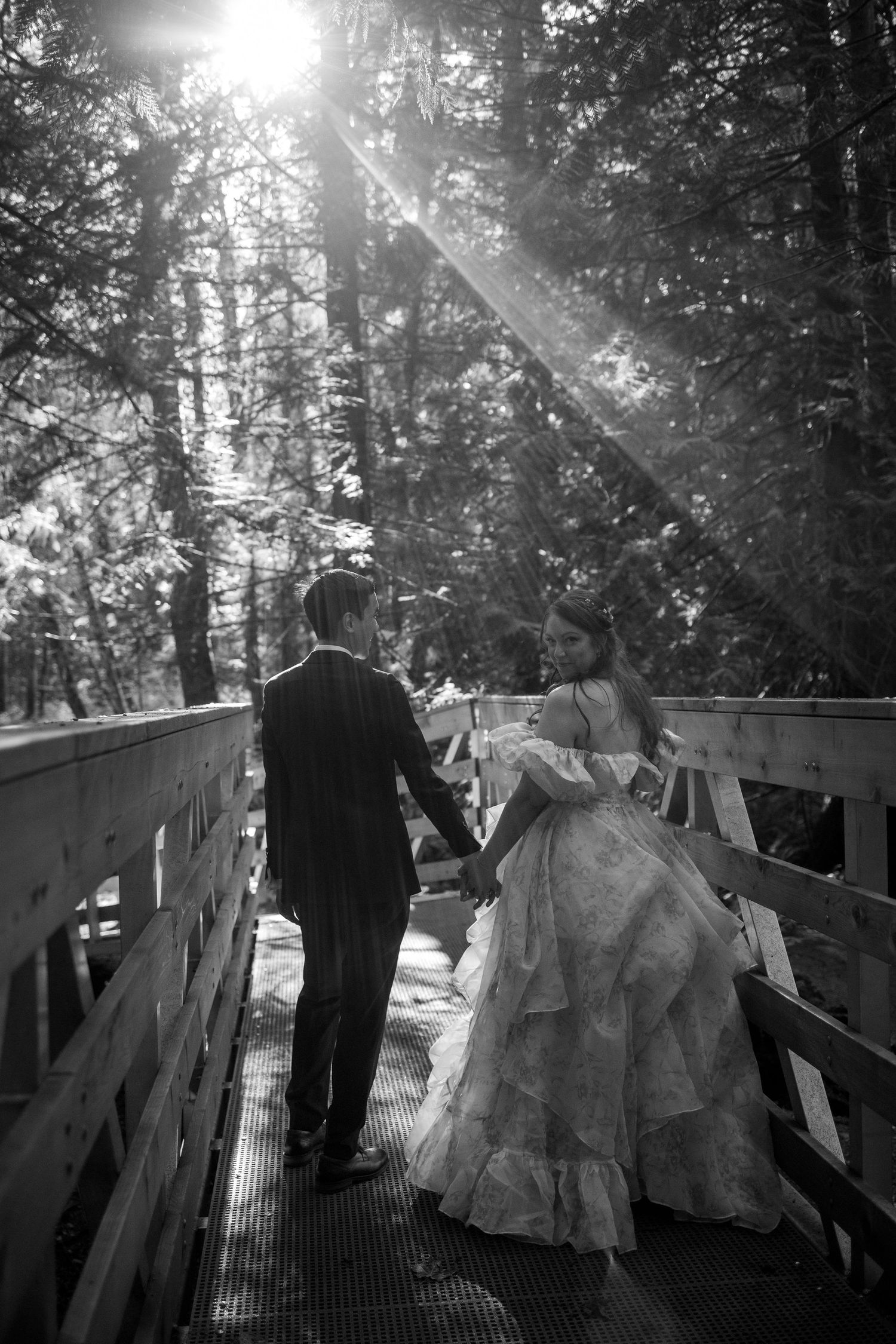 Chemainus wedding, intimate elopement, nanaimo photography, Vancouver Island photographer, waterfall, bride, groom, forest wedding, spring