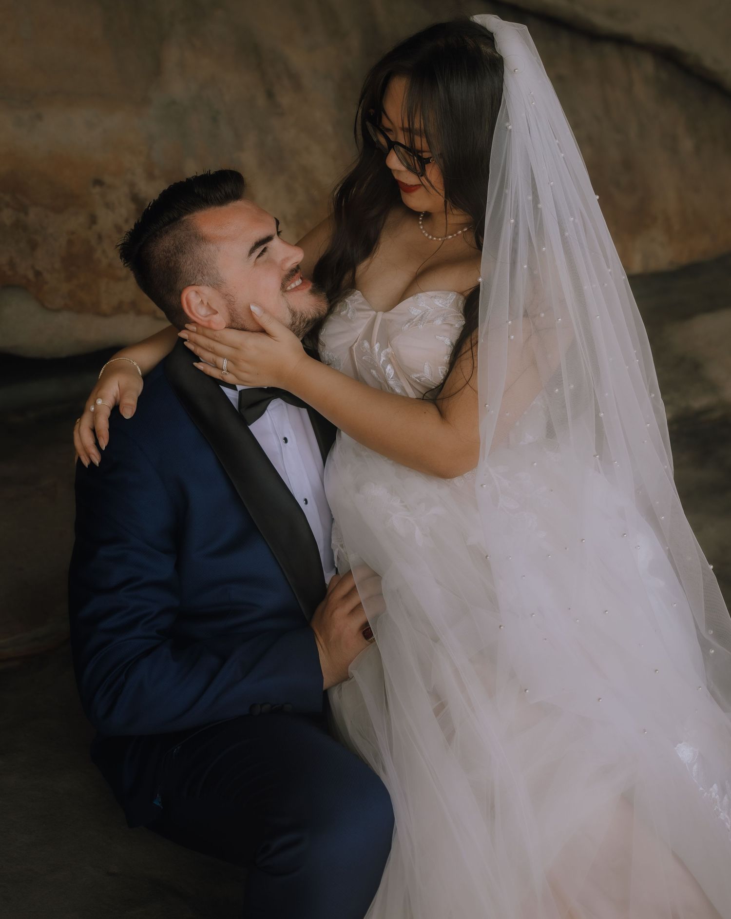 Gabriola Island Wedding Photographer, Bridal portraits, Malaspina galleries, sandstone, elopement photography, champagne spray