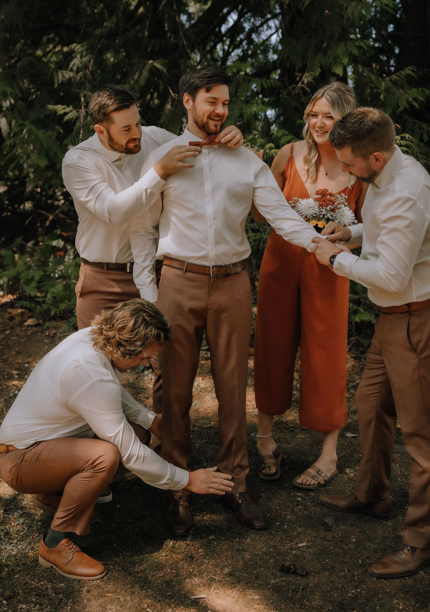 Nanaimo wedding, lake wedding, summer wedding, vancouver island photographer, bride and groom, brannen lake, nanaimo photography, backyard