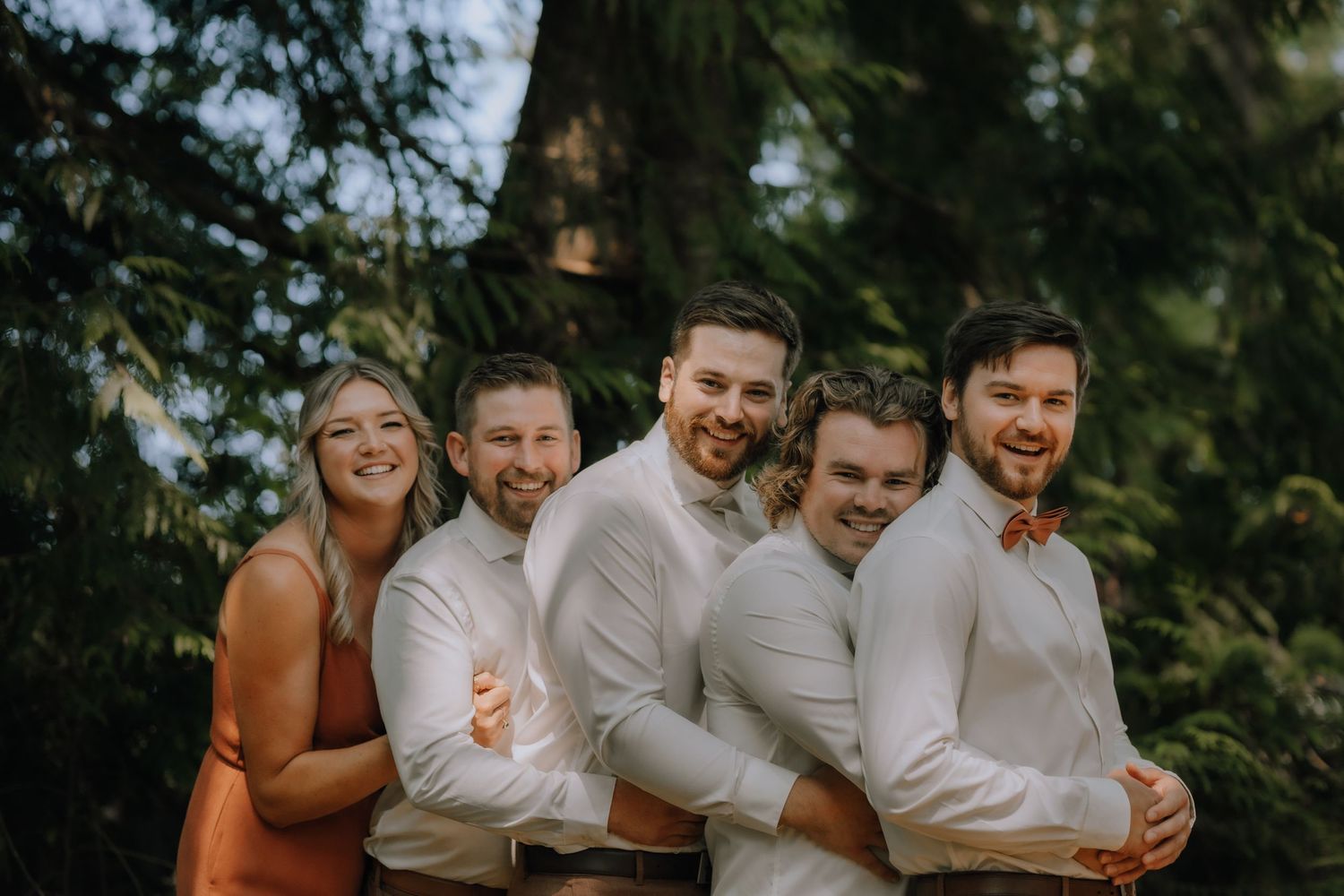 Nanaimo wedding, lake wedding, summer wedding, vancouver island photographer, bride and groom, brannen lake, nanaimo photography, backyard