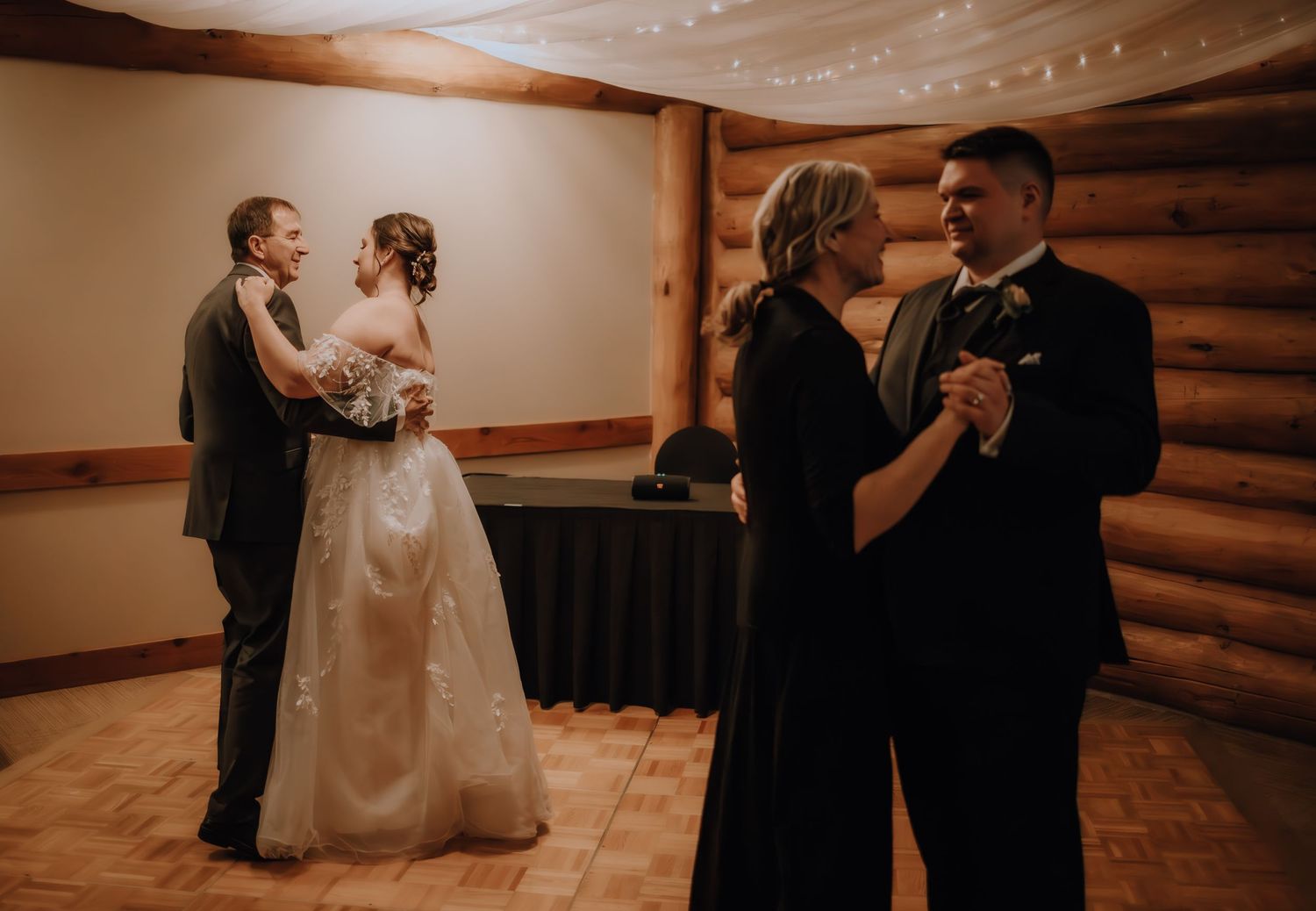 Nanaimo Photographer, Vancouver Island Wedding, Tigh Na Mara Resort, Wedding Reception