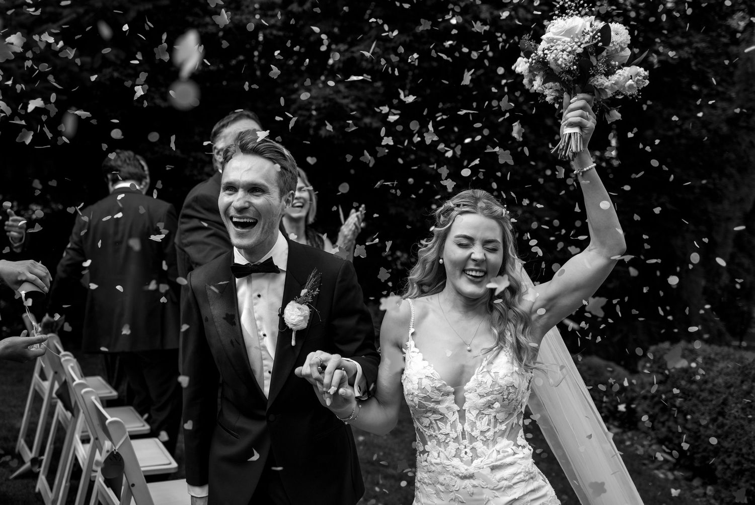 Tigh Na Mara wedding ceremony celebration moment in parksville bc