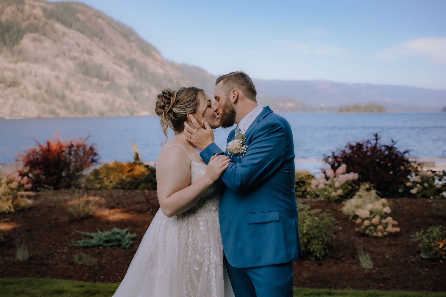 lake Cowichan wedding photographer