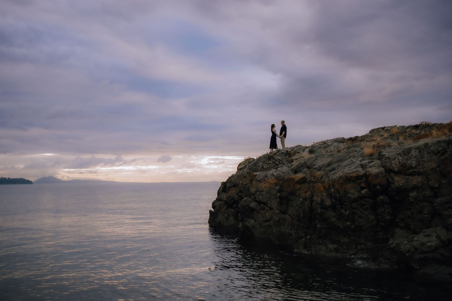 nanaimo sunset engagement photos