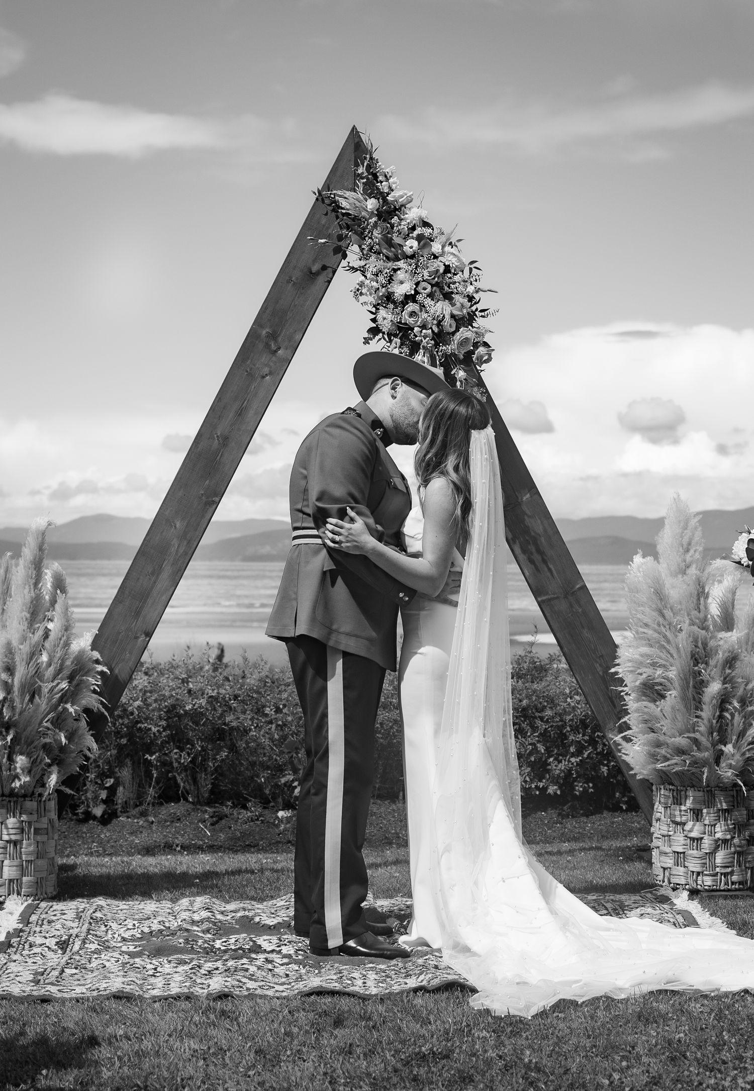 The Beach Club Resort Parksville Vancouver Island BC wedding ceremony