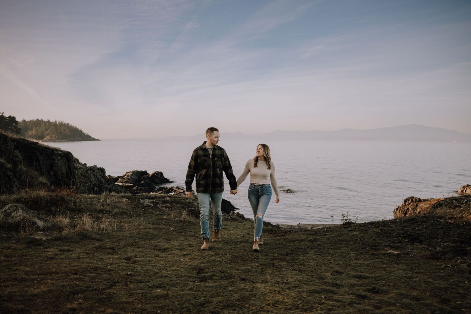 Nanaimo Engagement Photographer, Nanoose Bay, Vancouver Island Wedding, Golden Hour Photography, Couples Photography, Romantic Photo