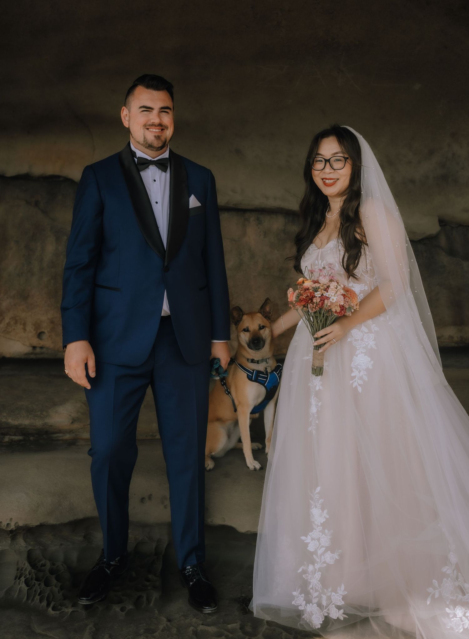 Gabriola Island Wedding Photographer, Bridal portraits, Malaspina galleries, sandstone, elopement photography, champagne spray