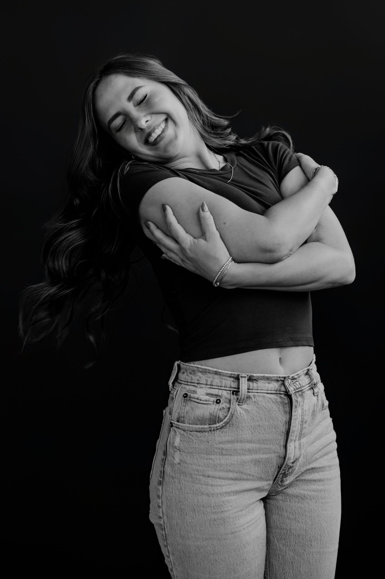 Candid black and white photography showing natural movements and expressions.