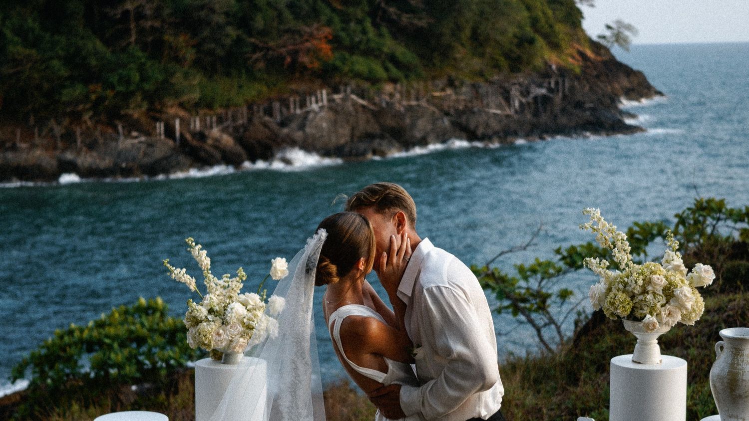 Luxury Wedding Planner Thailand | Seaside Hill Destination Wedding
