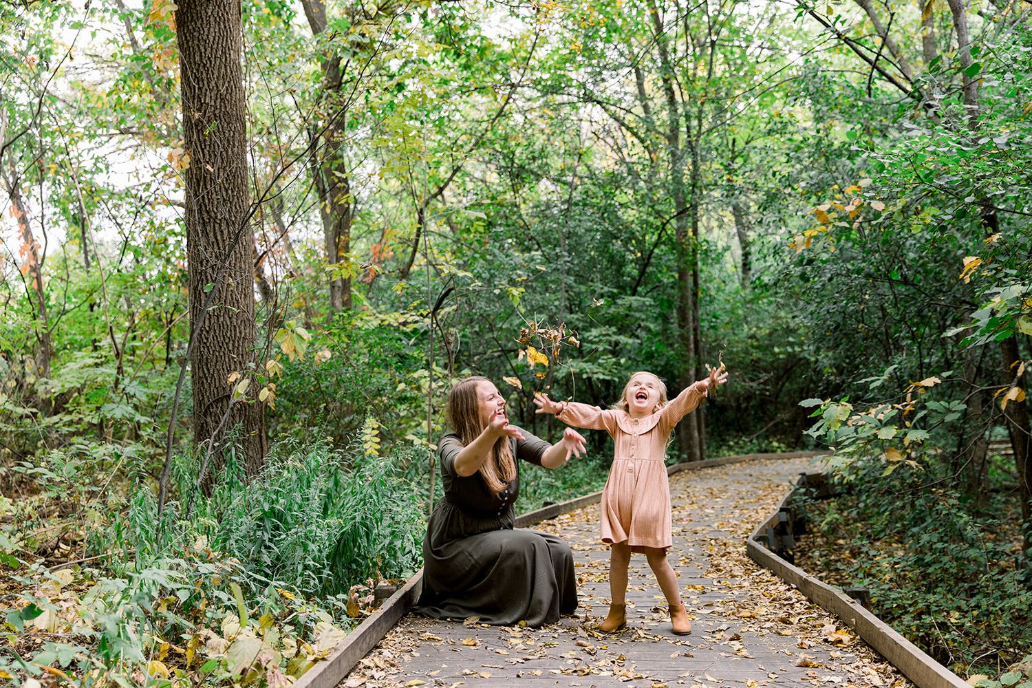 family photographers, fall outdoor mini session for a chicago suburban young family in schaumburg
