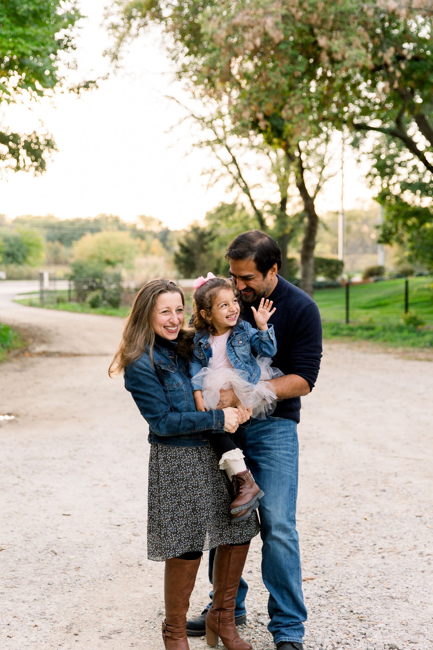 Family photography, outdoor fall chicago suburbs mini session for extended family with grandparents