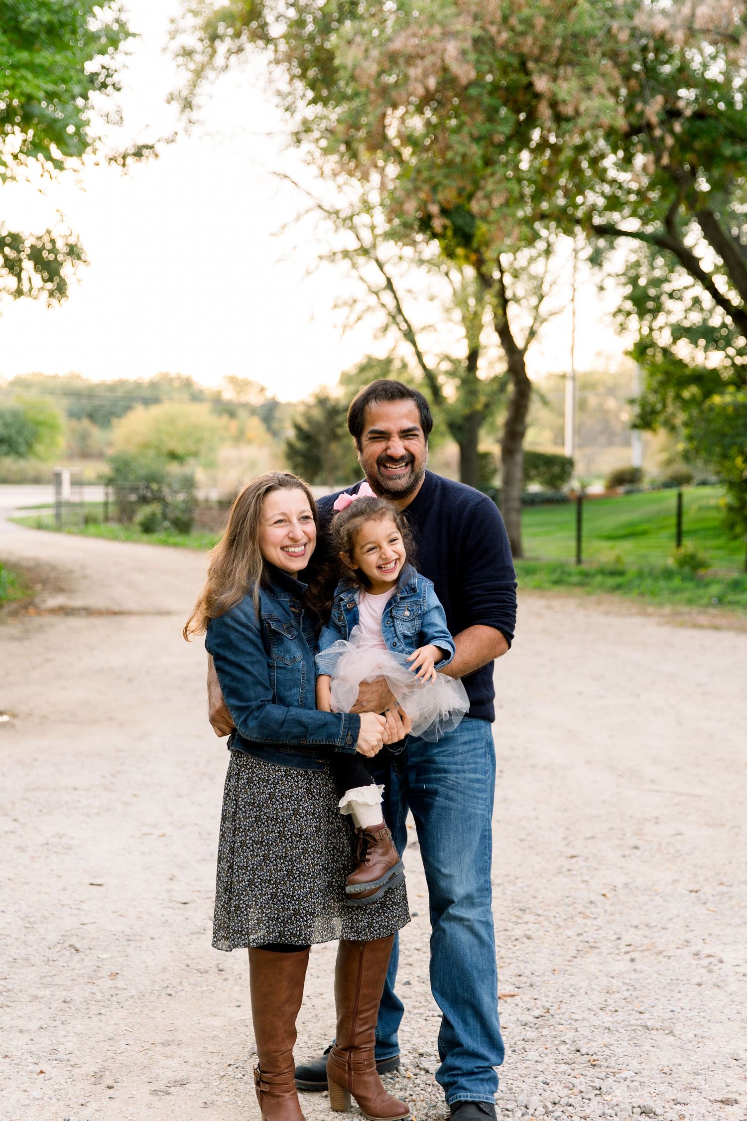 Family photography, outdoor fall chicago suburbs mini session for extended family with grandparents