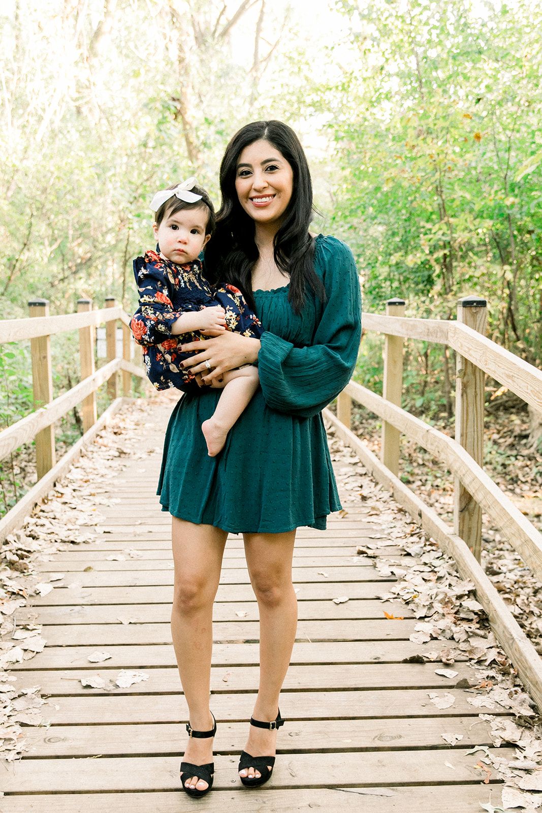 Chicago IL photographer, young family portrait fall session  in the chicago suburb Schaumburg