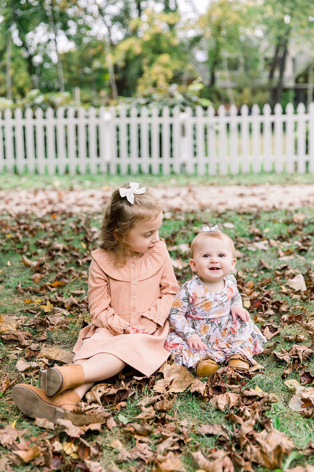 family photographers, fall outdoor mini session for a chicago suburban young family in schaumburg