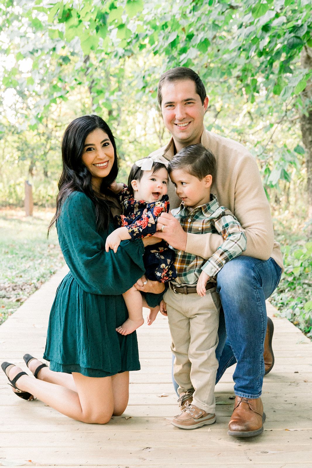 Chicago IL photographer, young family portrait fall session  in the chicago suburb Schaumburg