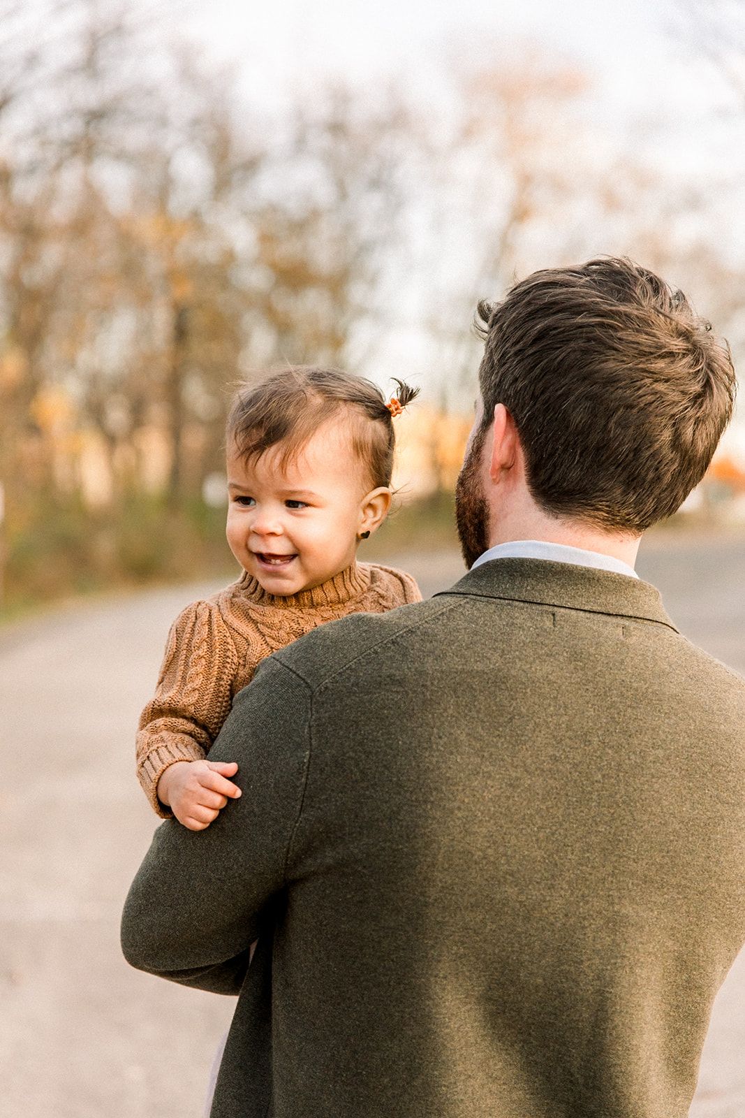 family photographers, fall outdoor mini session for a chicago suburban young family in Beverly