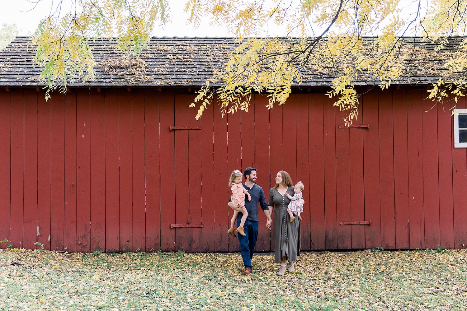 family photographers, fall outdoor mini session for a chicago suburban young family in schaumburg