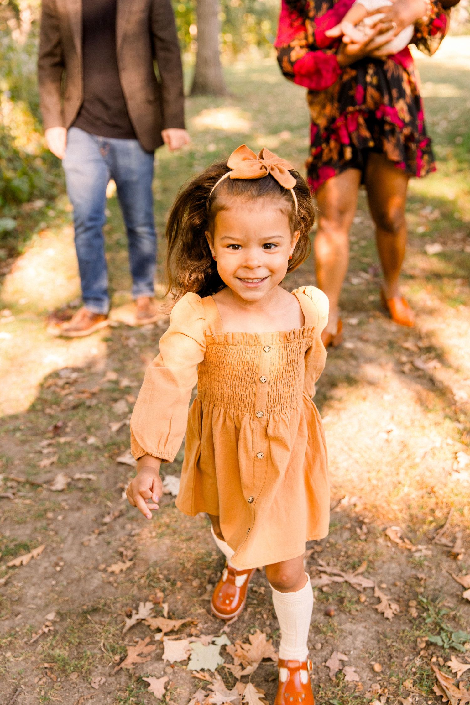 Family photography, outdoor fall chicago suburbs mini session for a young family