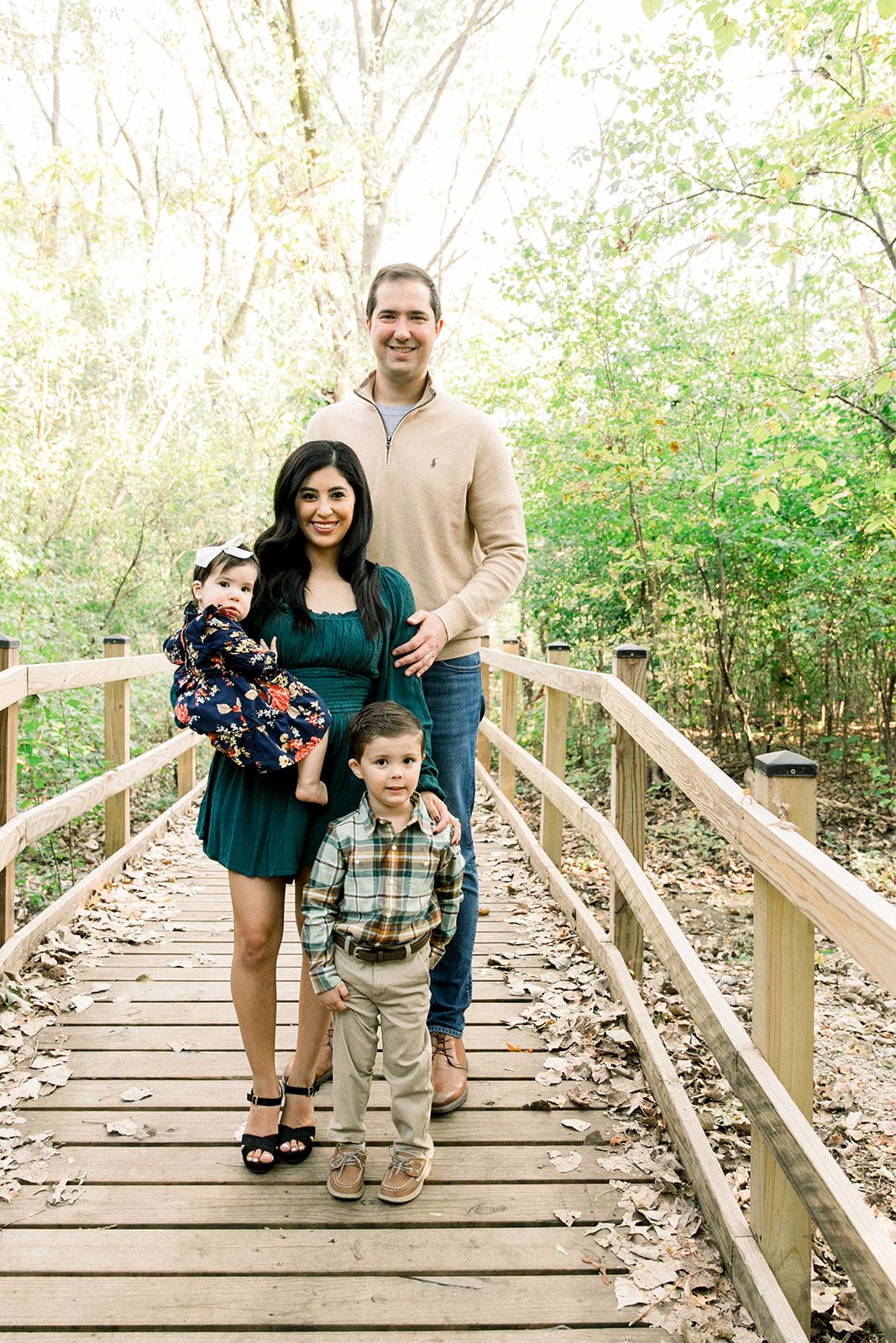 Chicago IL photographer, young family portrait fall session  in the chicago suburb Schaumburg