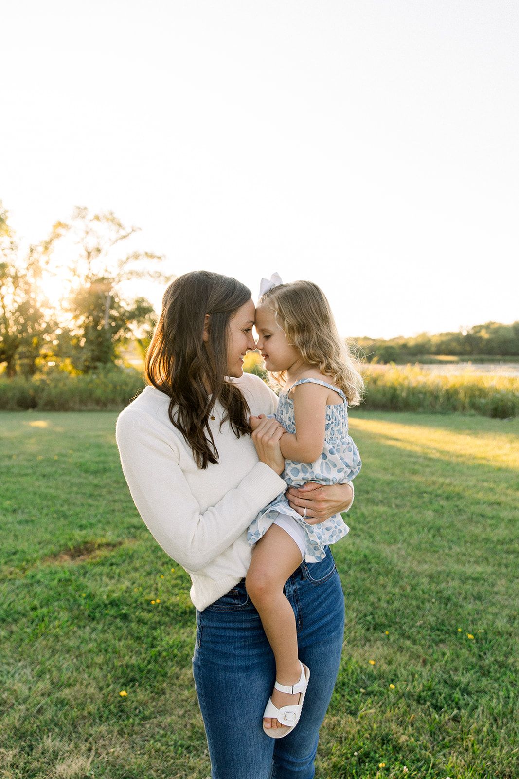 Chicago family photographers, image of family fall photoshoot at busse woods