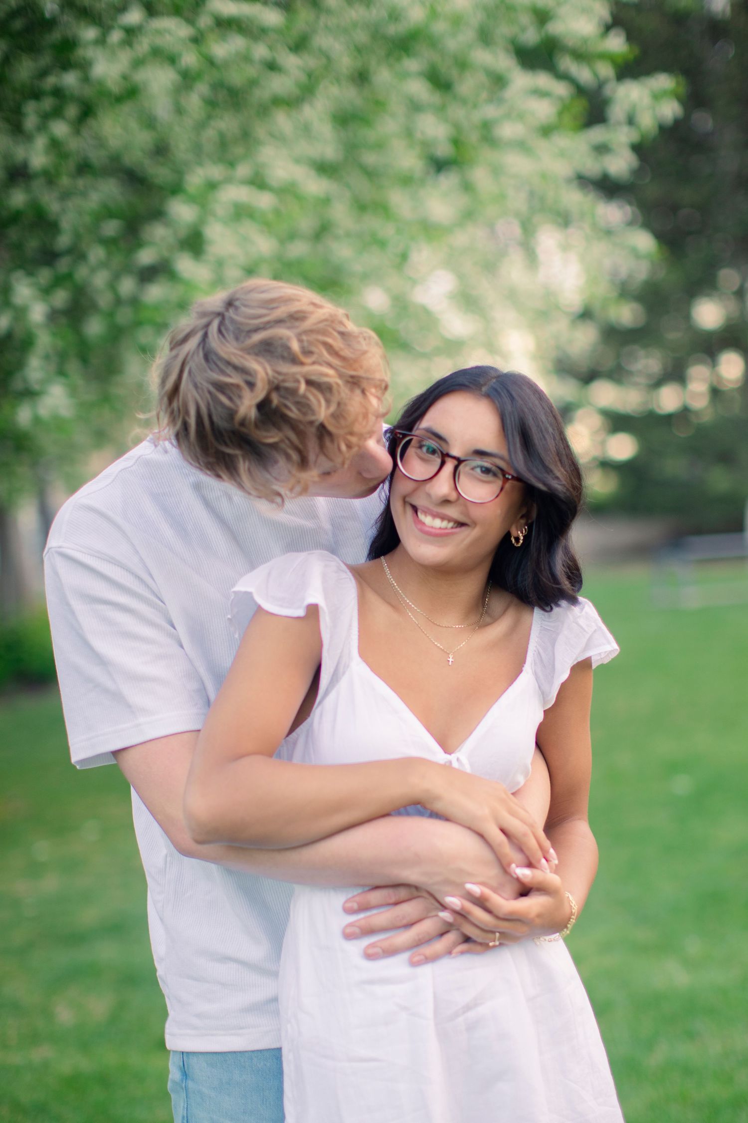 Two people photographed by Zoe Lauren Photography
