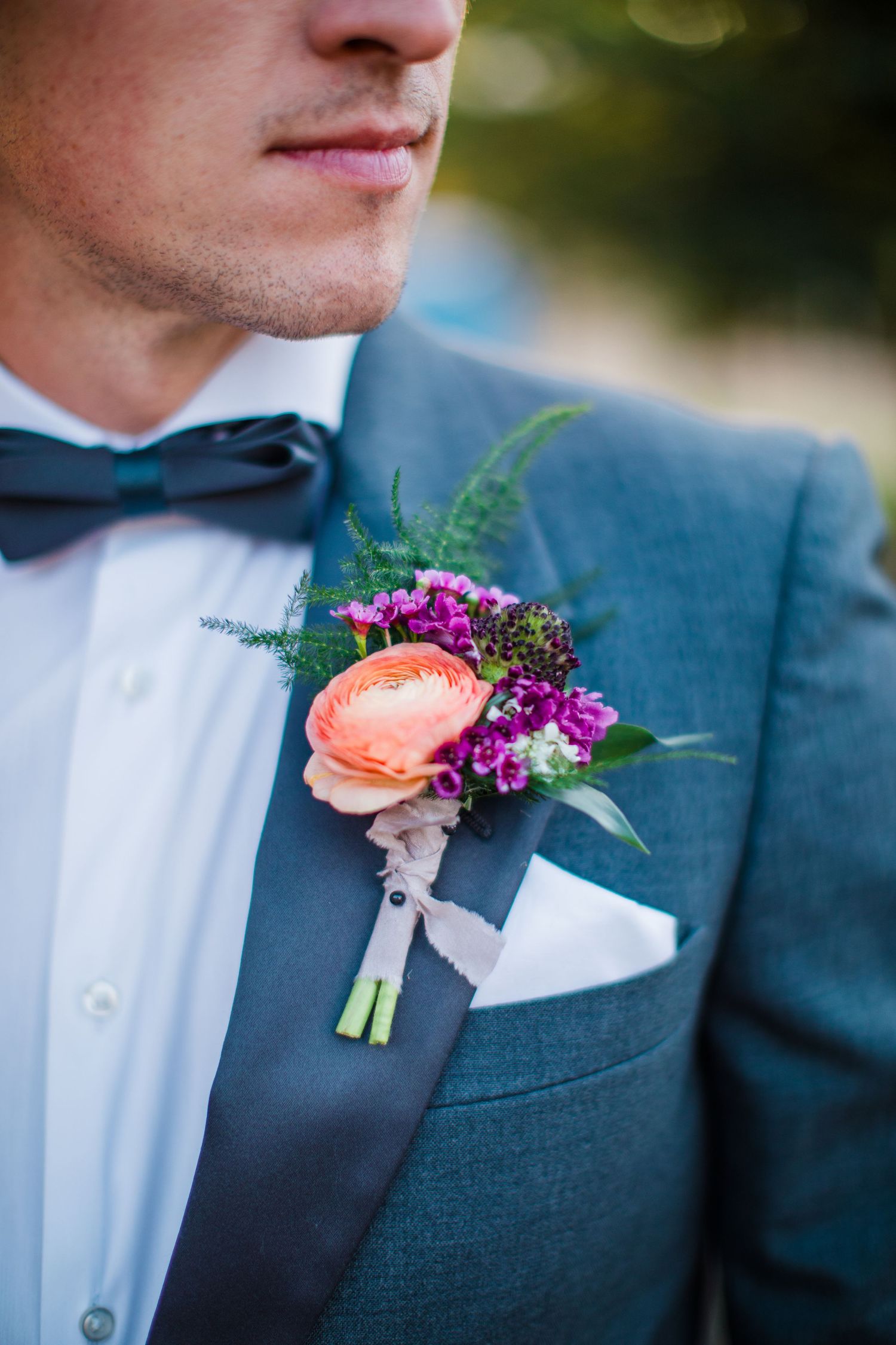 Two people photographed by Zoe Lauren Photography