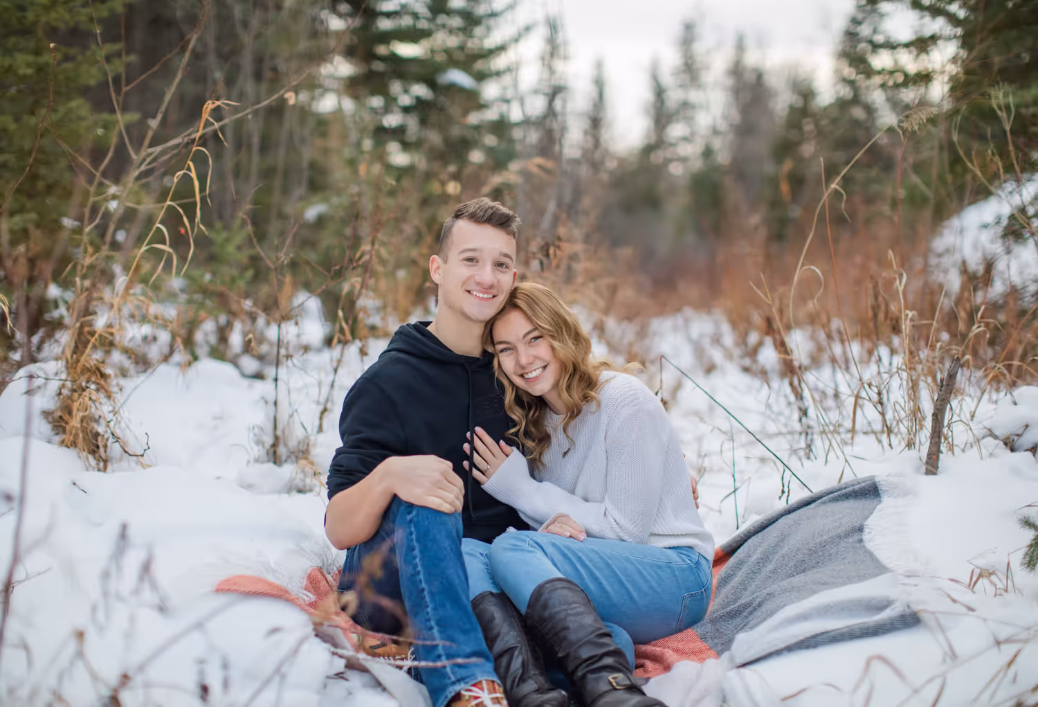 Two people photographed by Zoe Lauren Photography