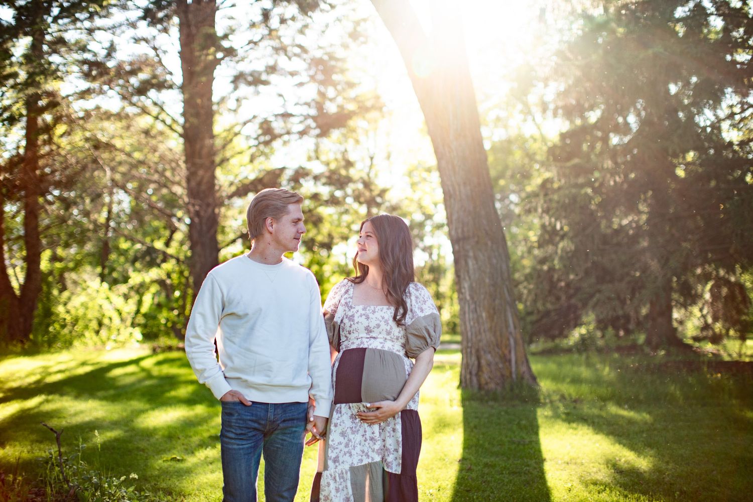 Two people photographed by Zoe Lauren Photography