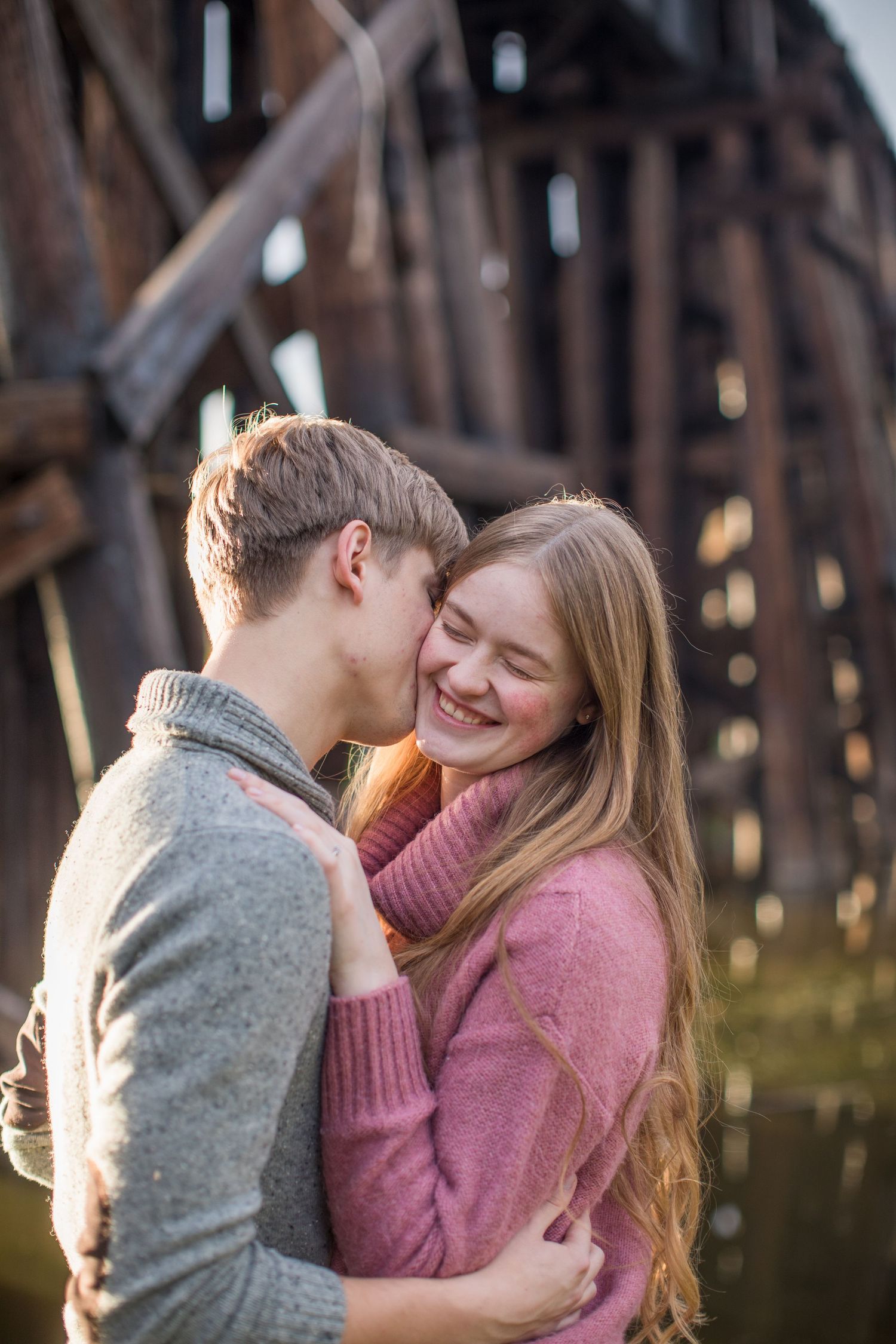 Two people photographed by Zoe Lauren Photography
