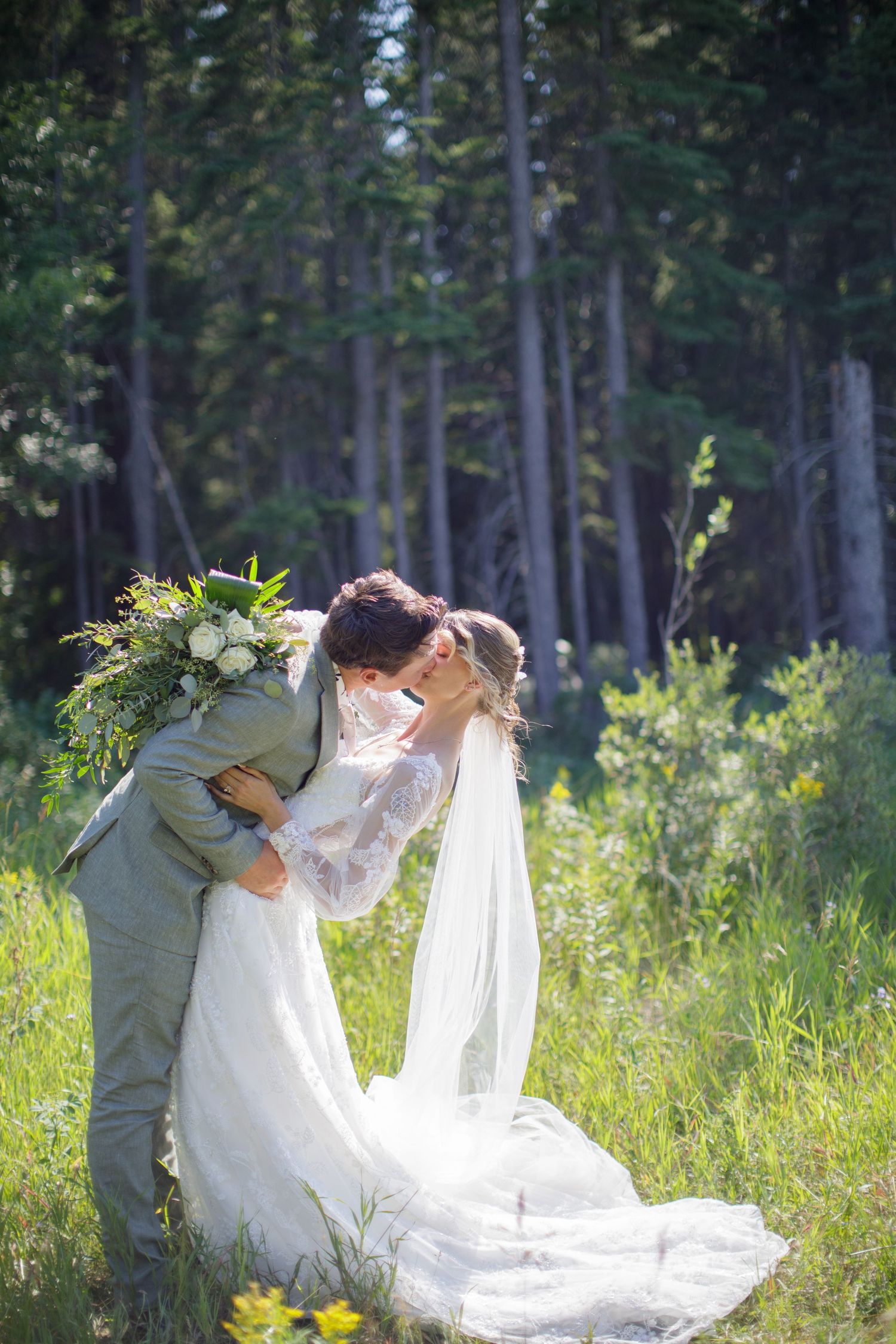 Two people photographed by Zoe Lauren Photography