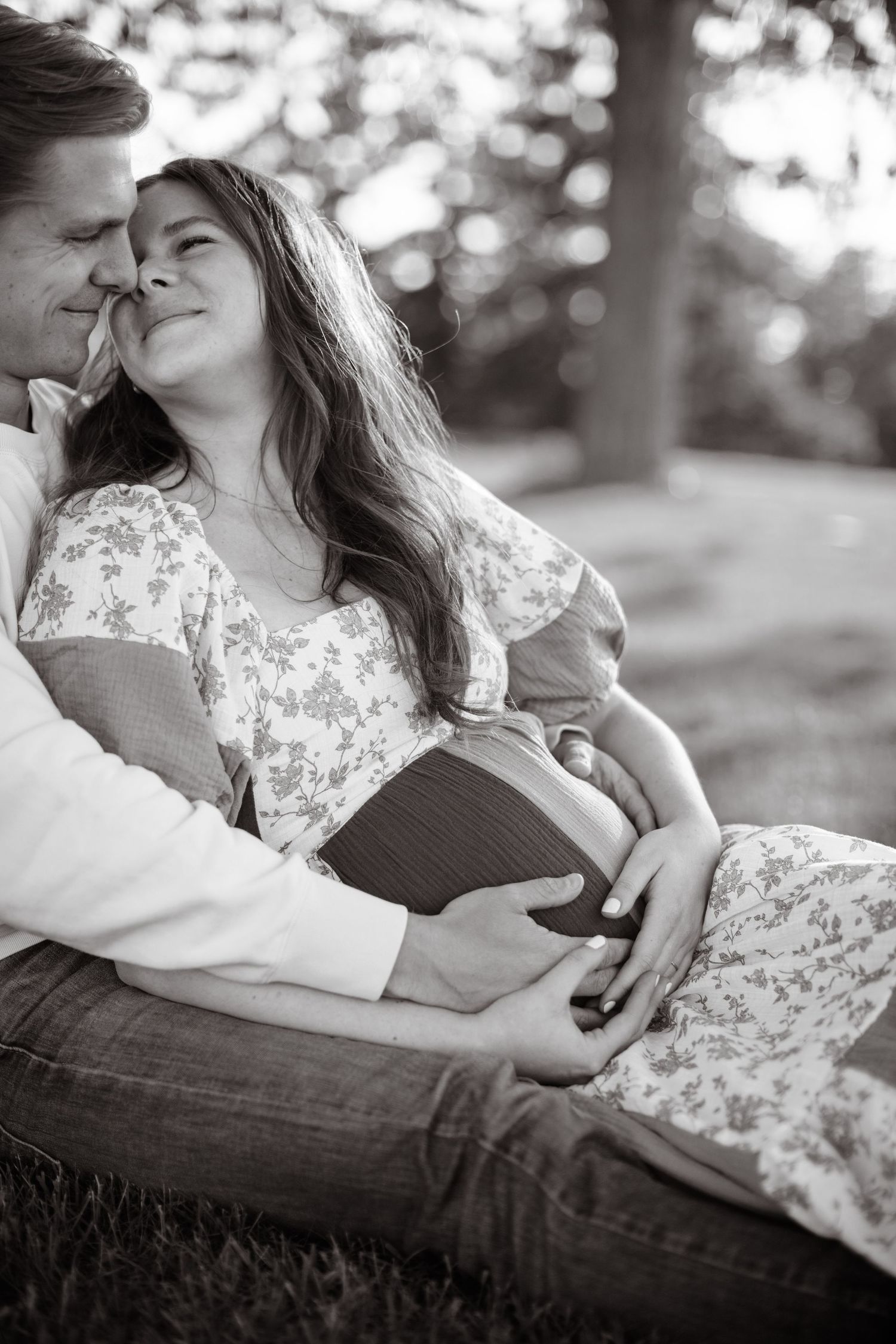 Two people photographed by Zoe Lauren Photography