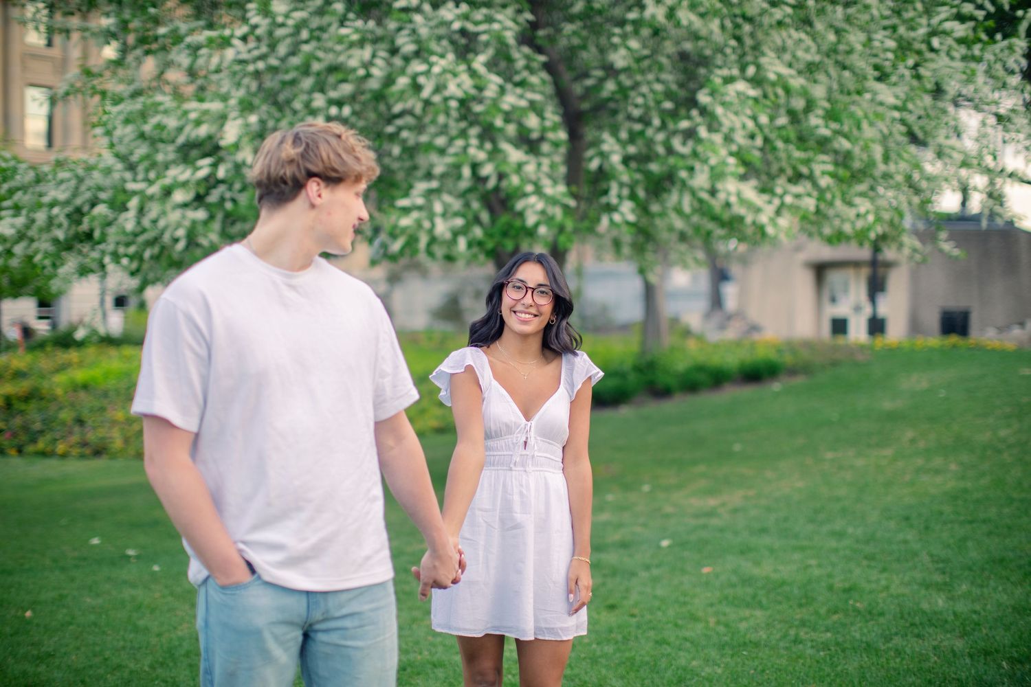 Two people photographed by Zoe Lauren Photography
