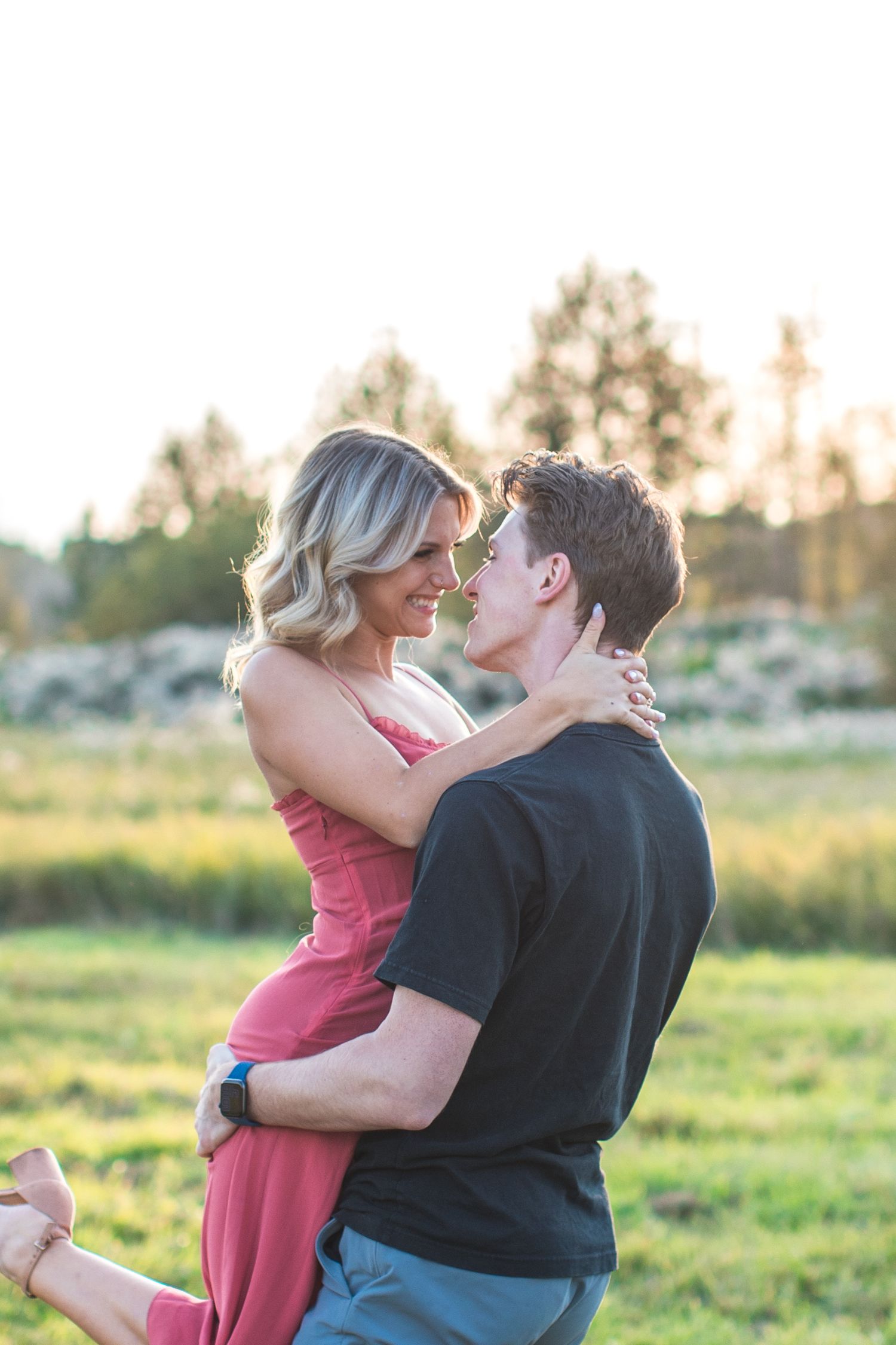 Two people photographed by Zoe Lauren Photography