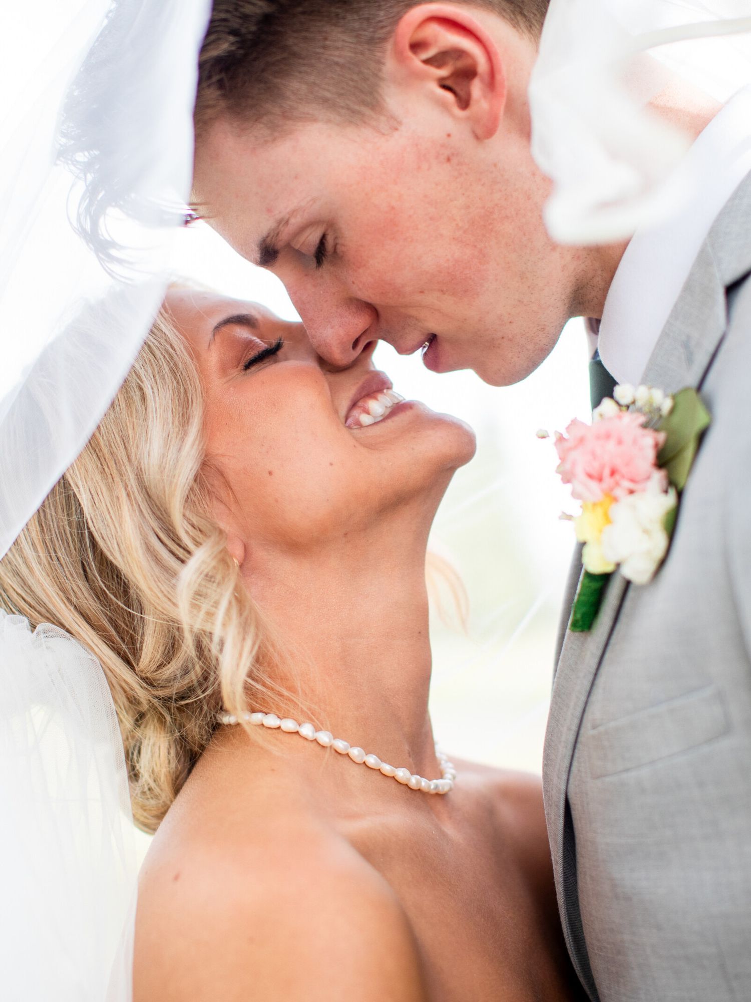 Two people photographed by Zoe Lauren Photography