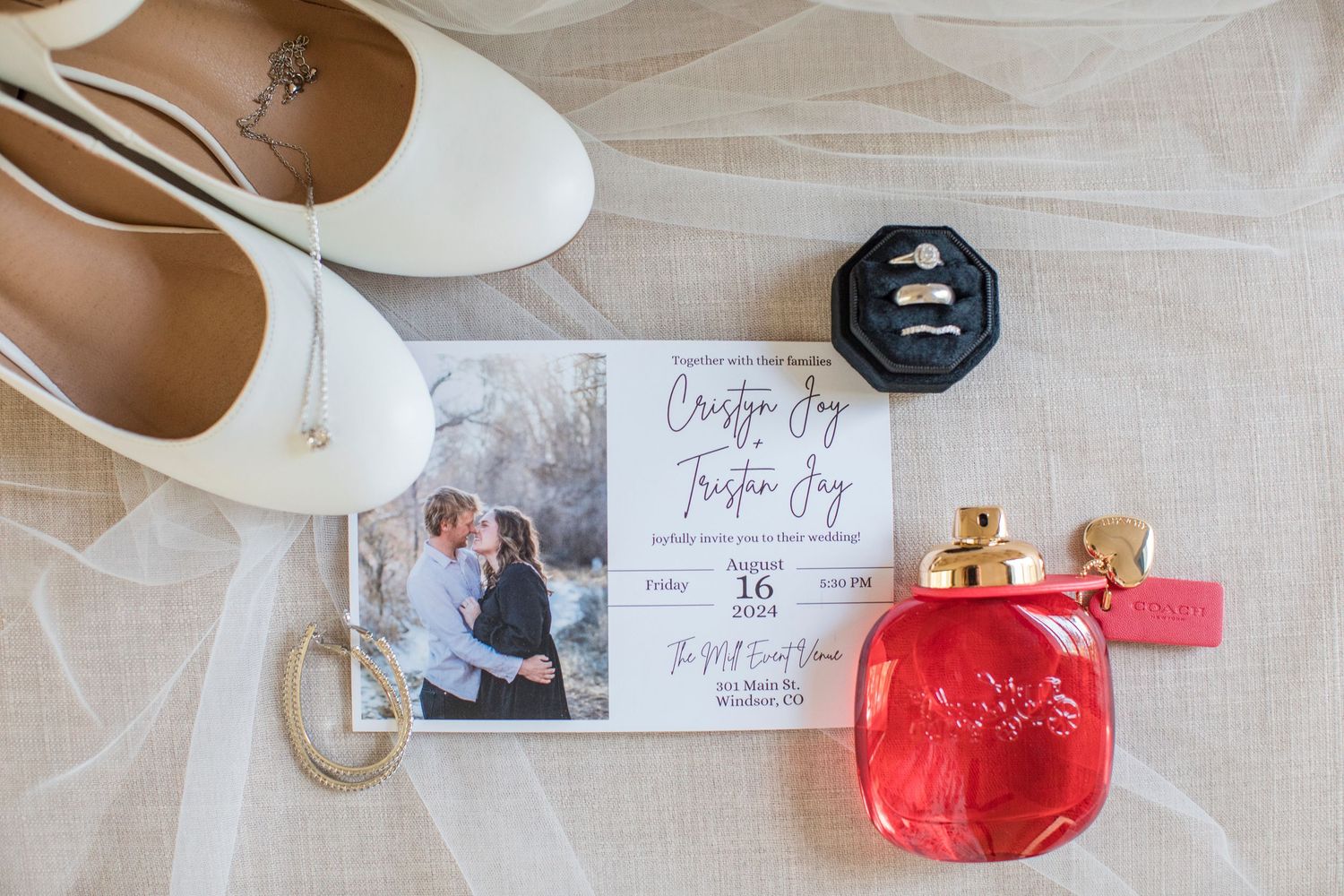 Two people photographed by Zoe Lauren Photography
